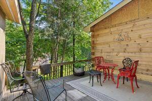 Cosby, TN 37722,557 High Country RD