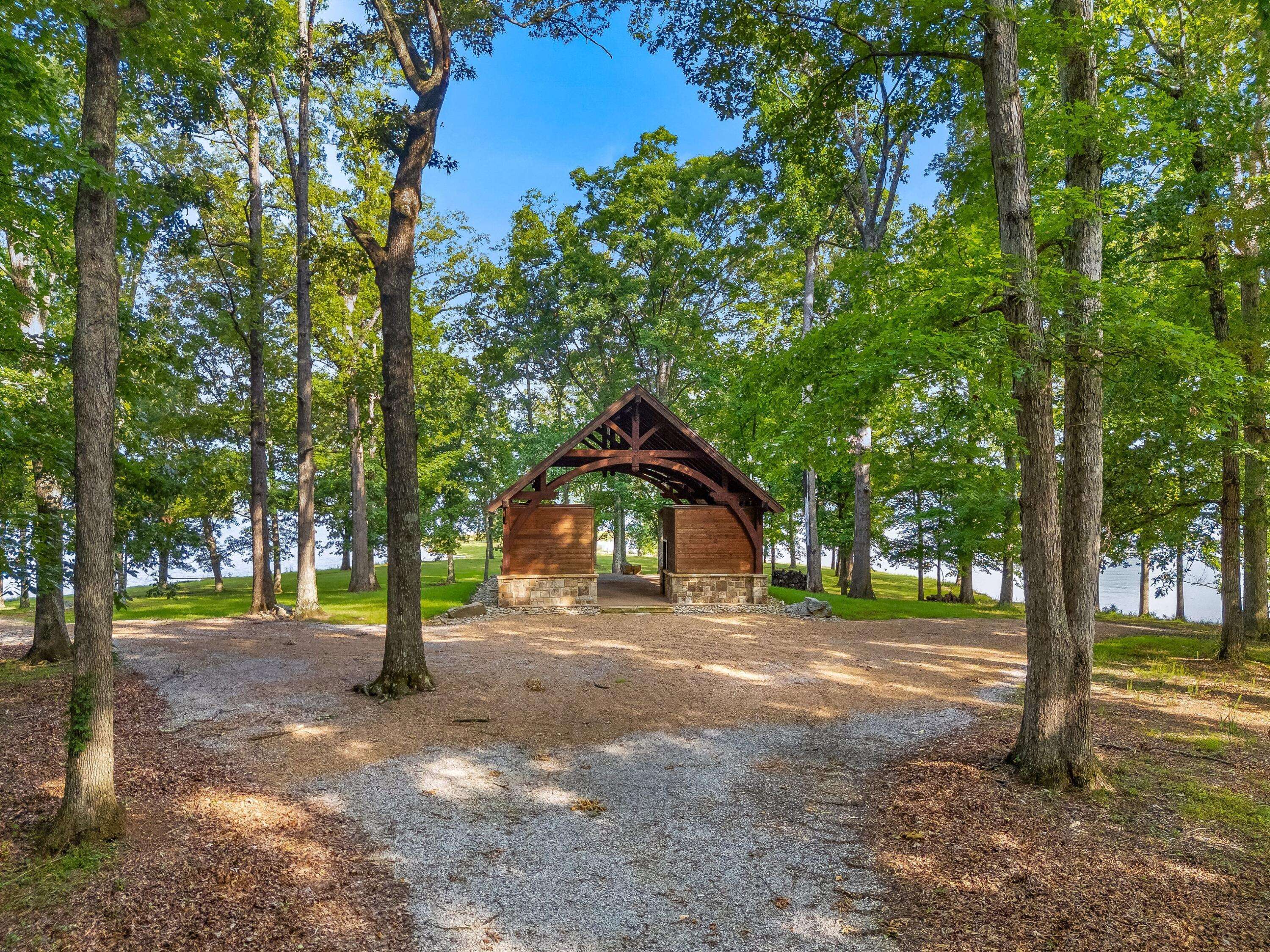 Jefferson City, TN 37760,463 Heather Brook DR
