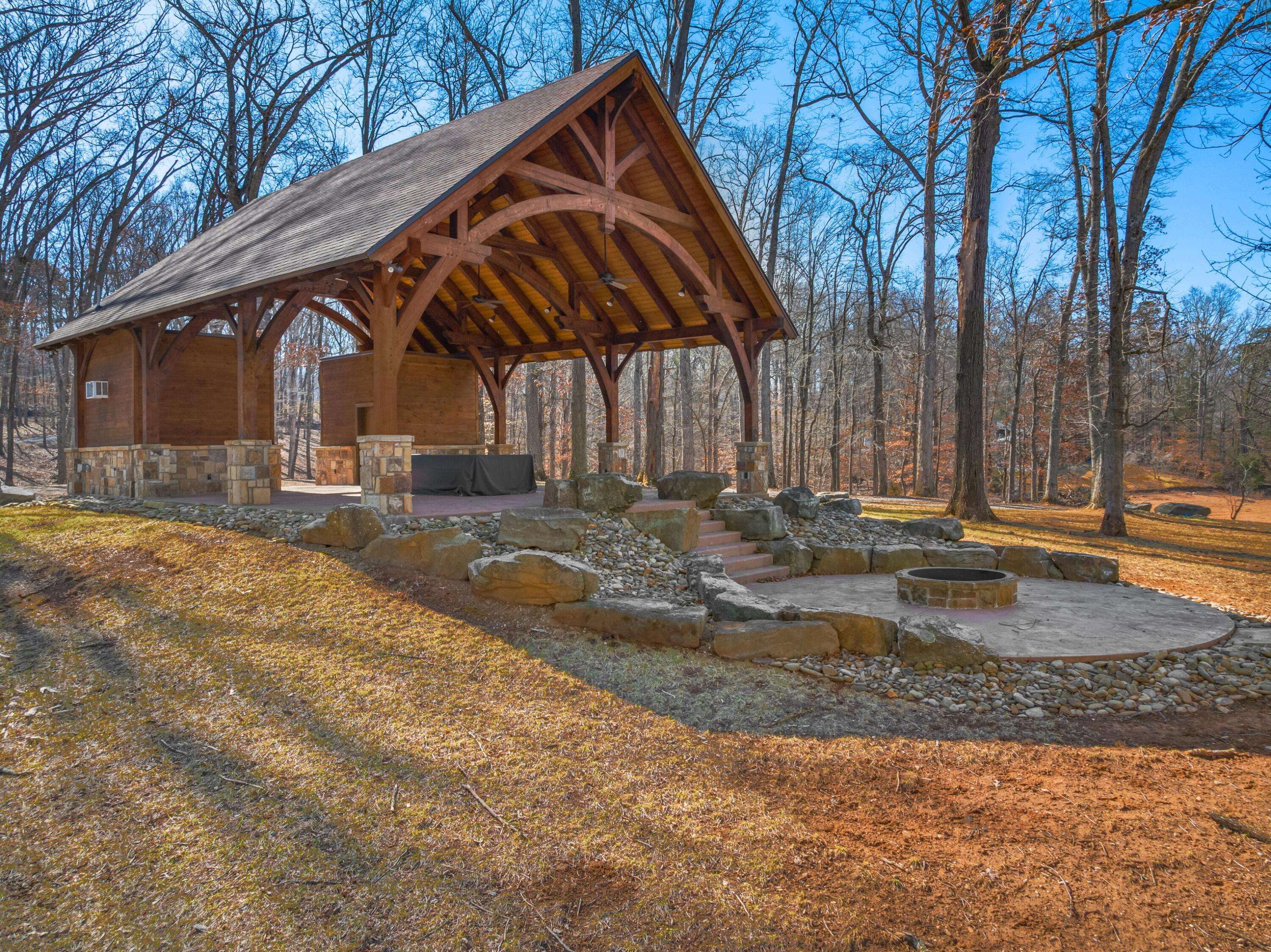 Jefferson City, TN 37760,463 Heather Brook DR
