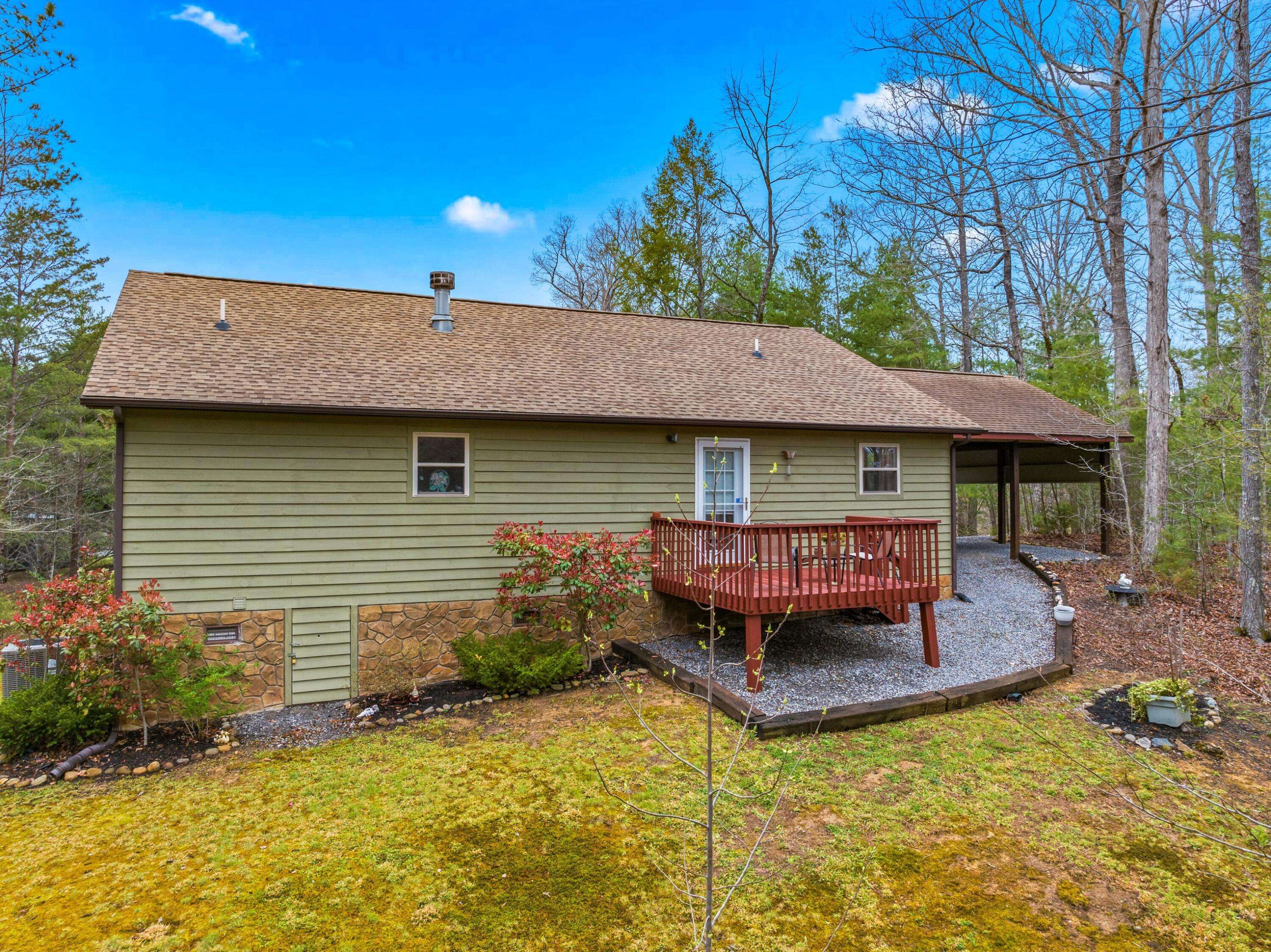 Newport, TN 37821,170 Pine Hollow WAY