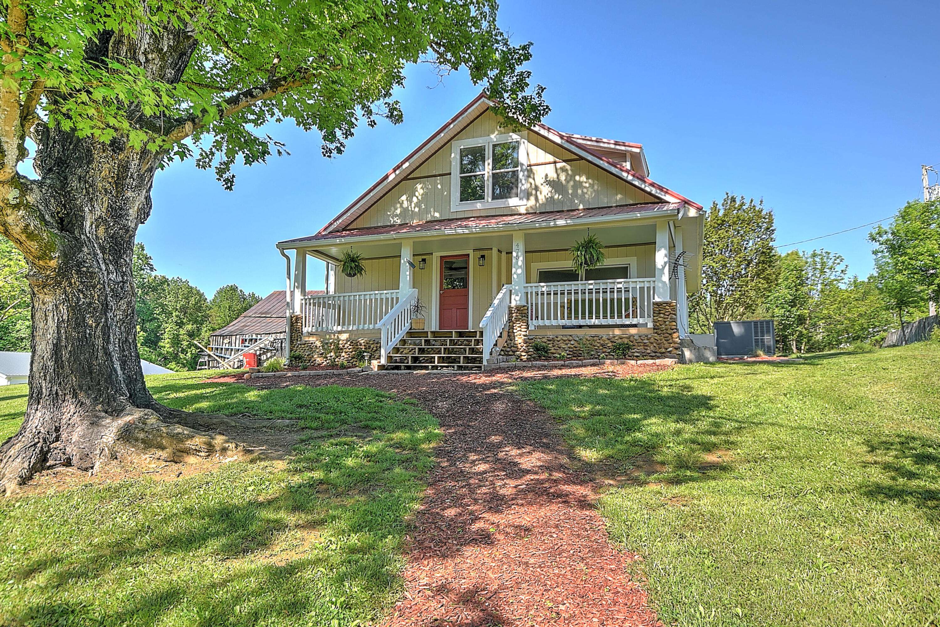 Greeneville, TN 37743,475 Kinser Park LN