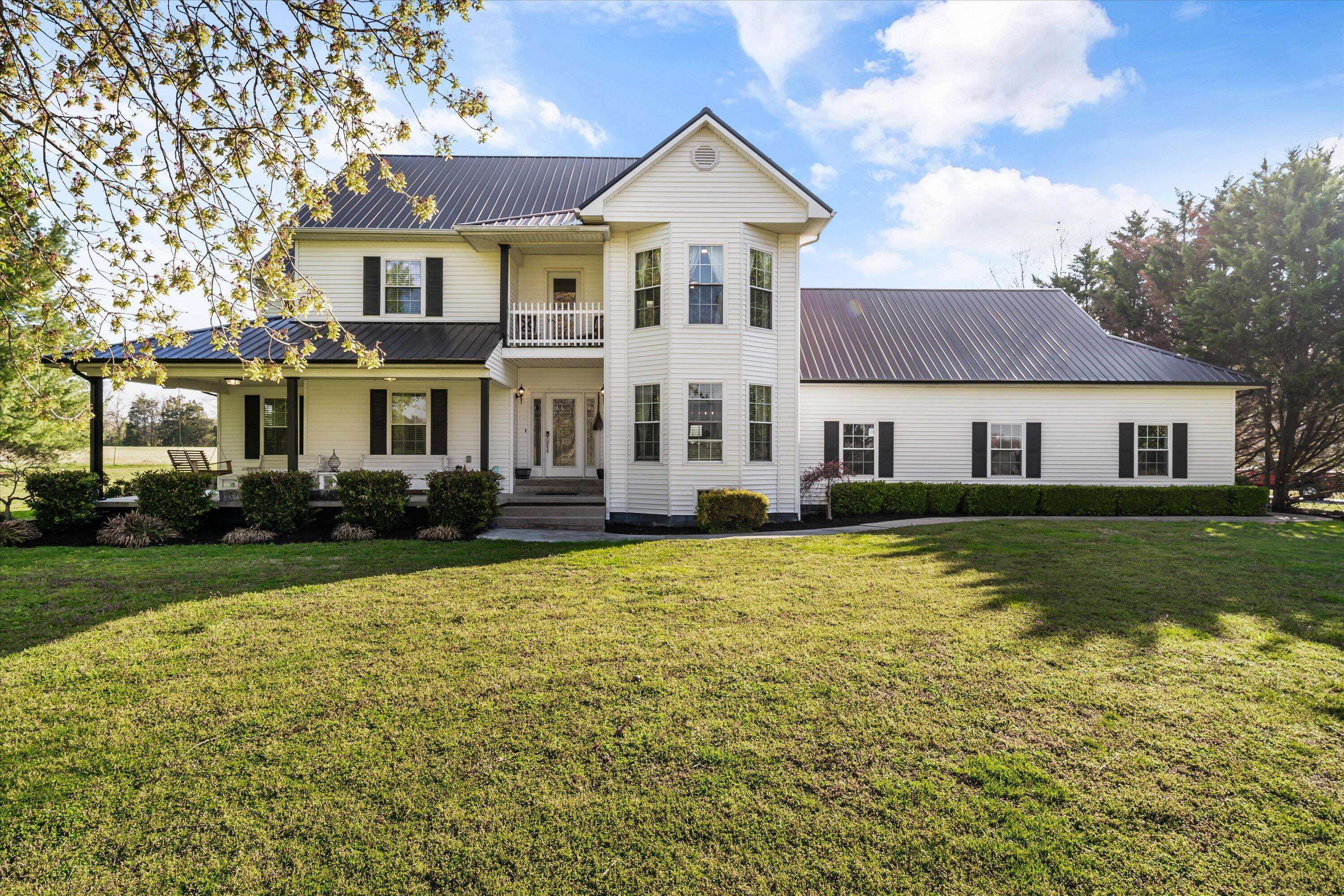Dandridge, TN 37725,2940 Beecarter RD