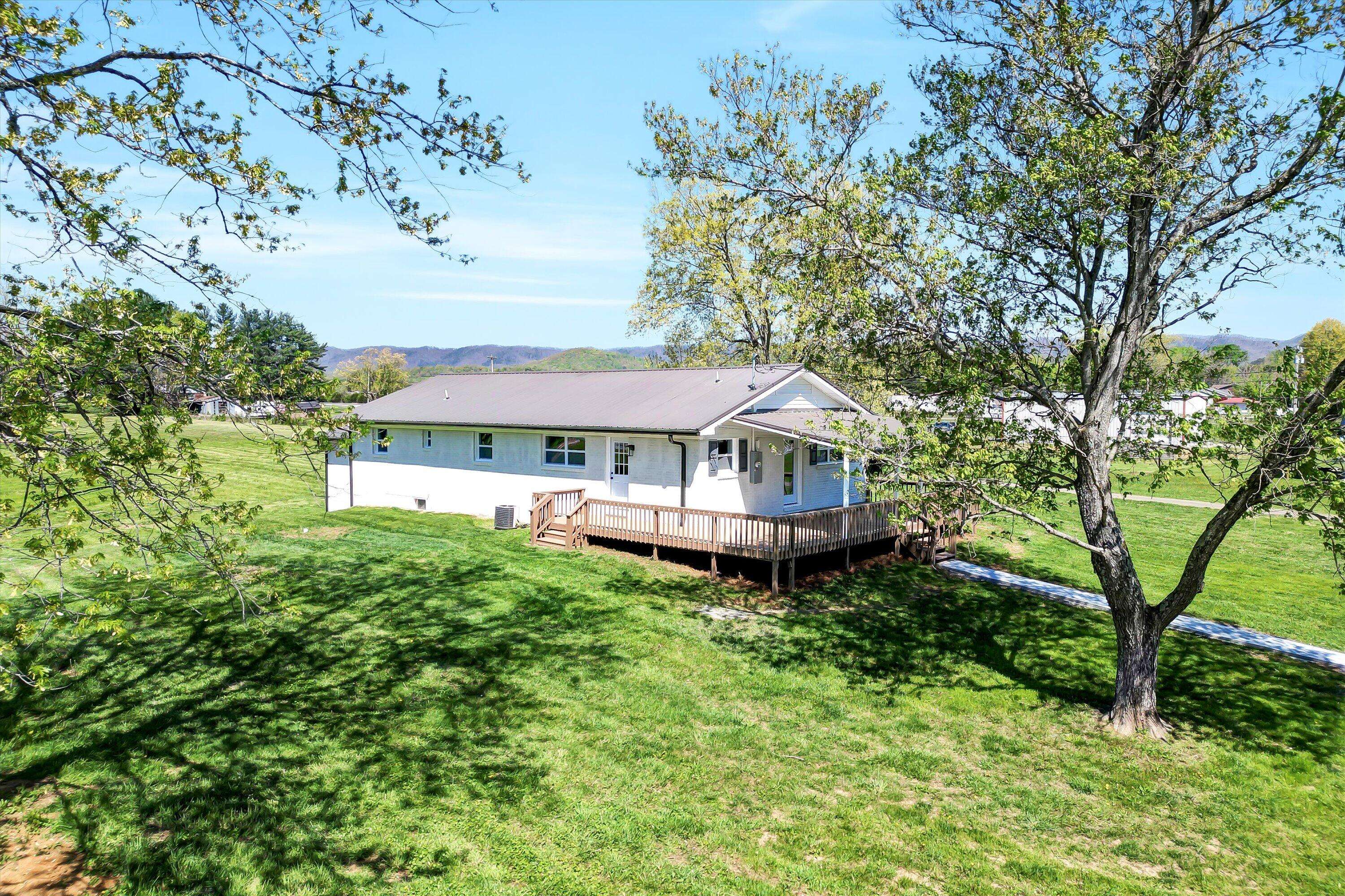 Mooresburg, TN 37811,118 Futuristic Rd RD