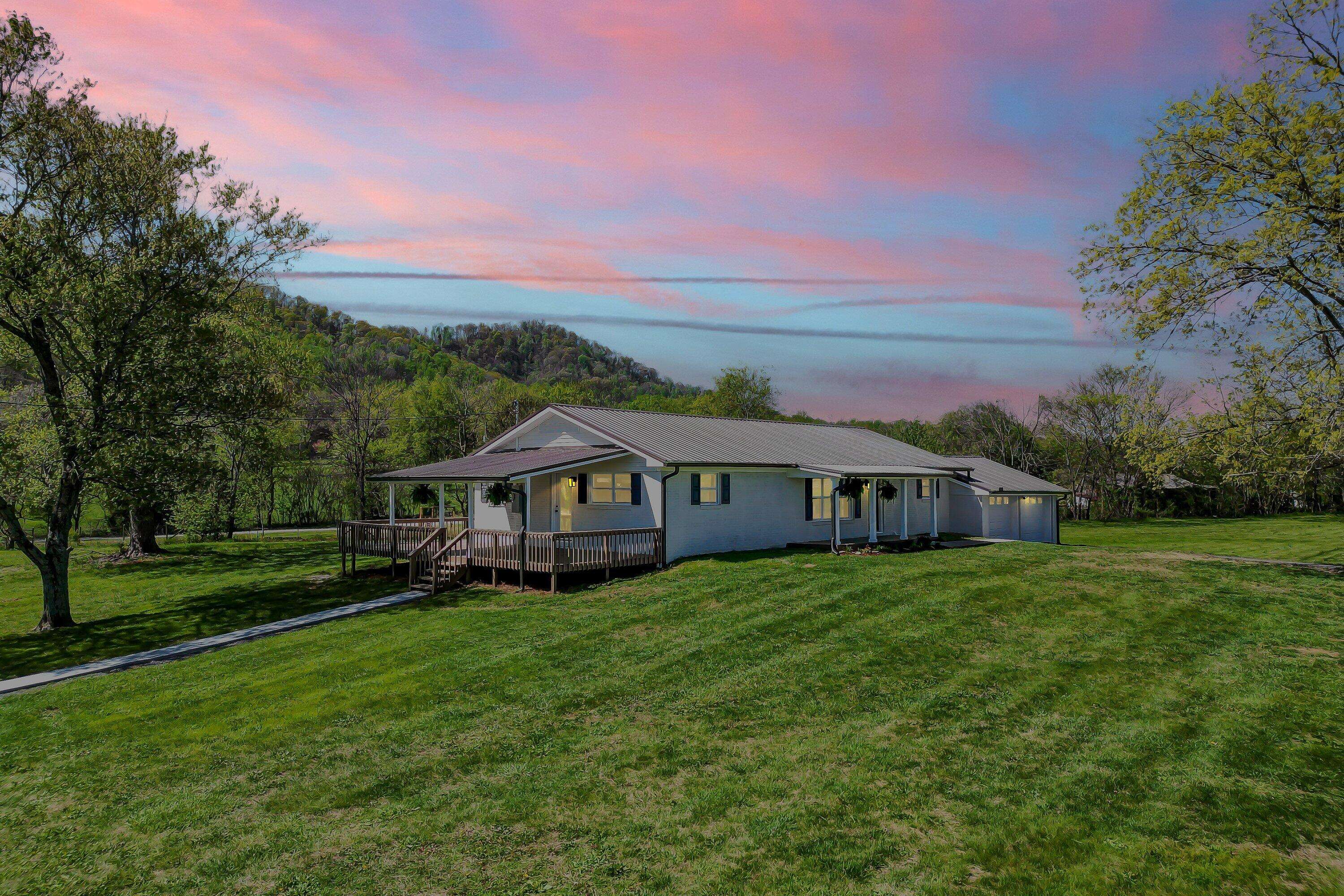 Mooresburg, TN 37811,118 Futuristic Rd RD