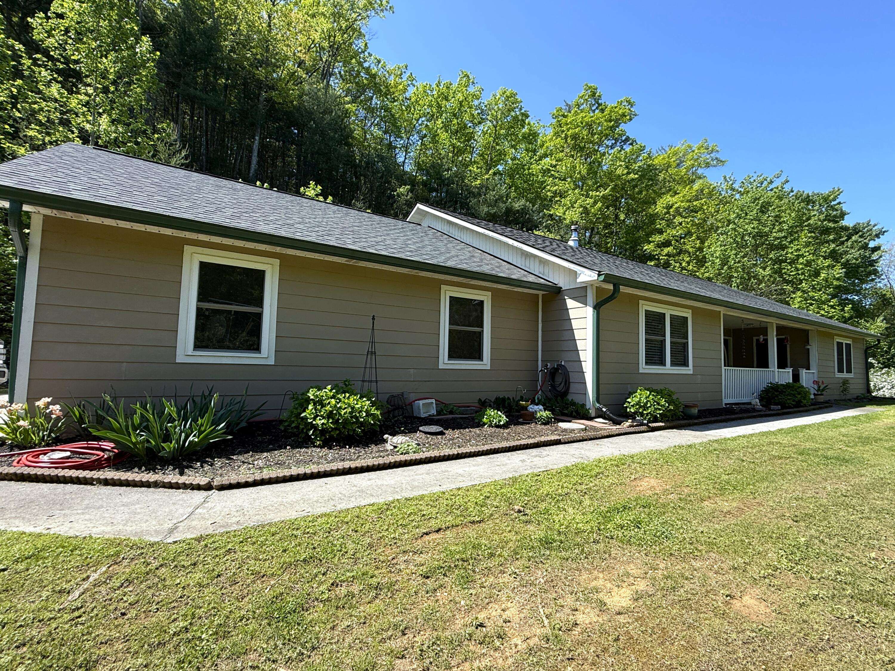 Del Rio, TN 37727,804 Punkton RD