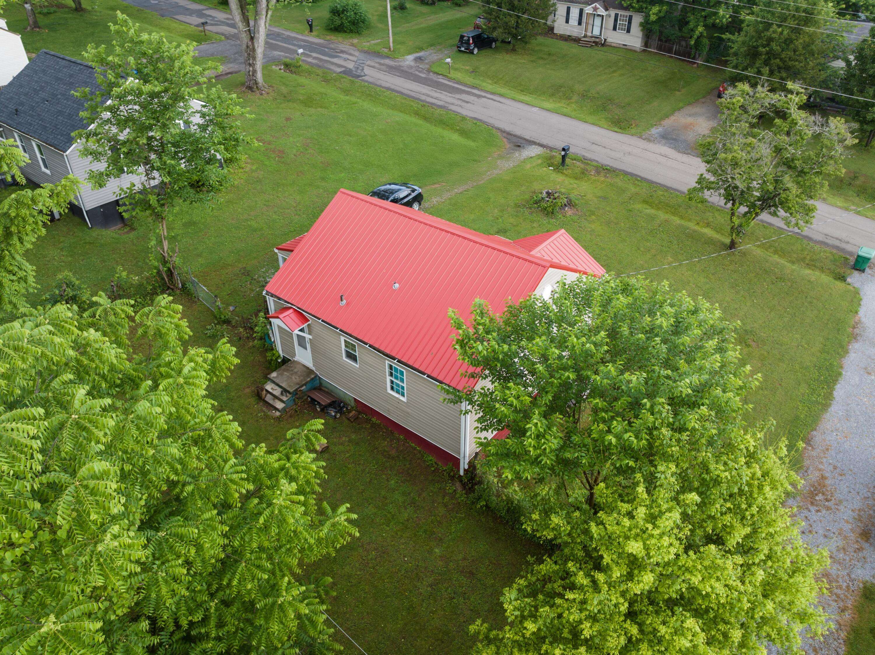 Morristown, TN 37813,816 Choctaw ST