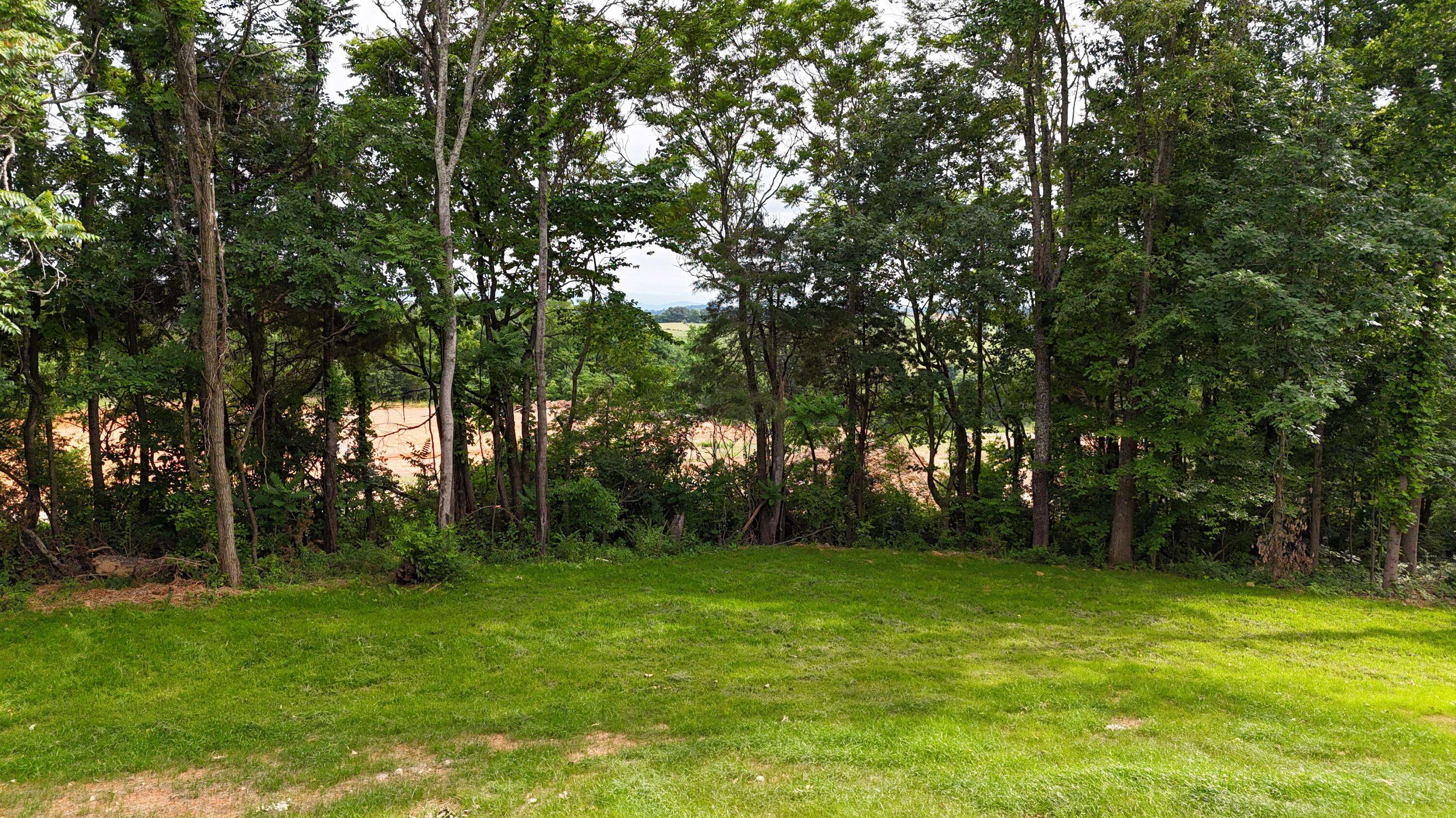 Morristown, TN 37813,553 Sequoyah DR