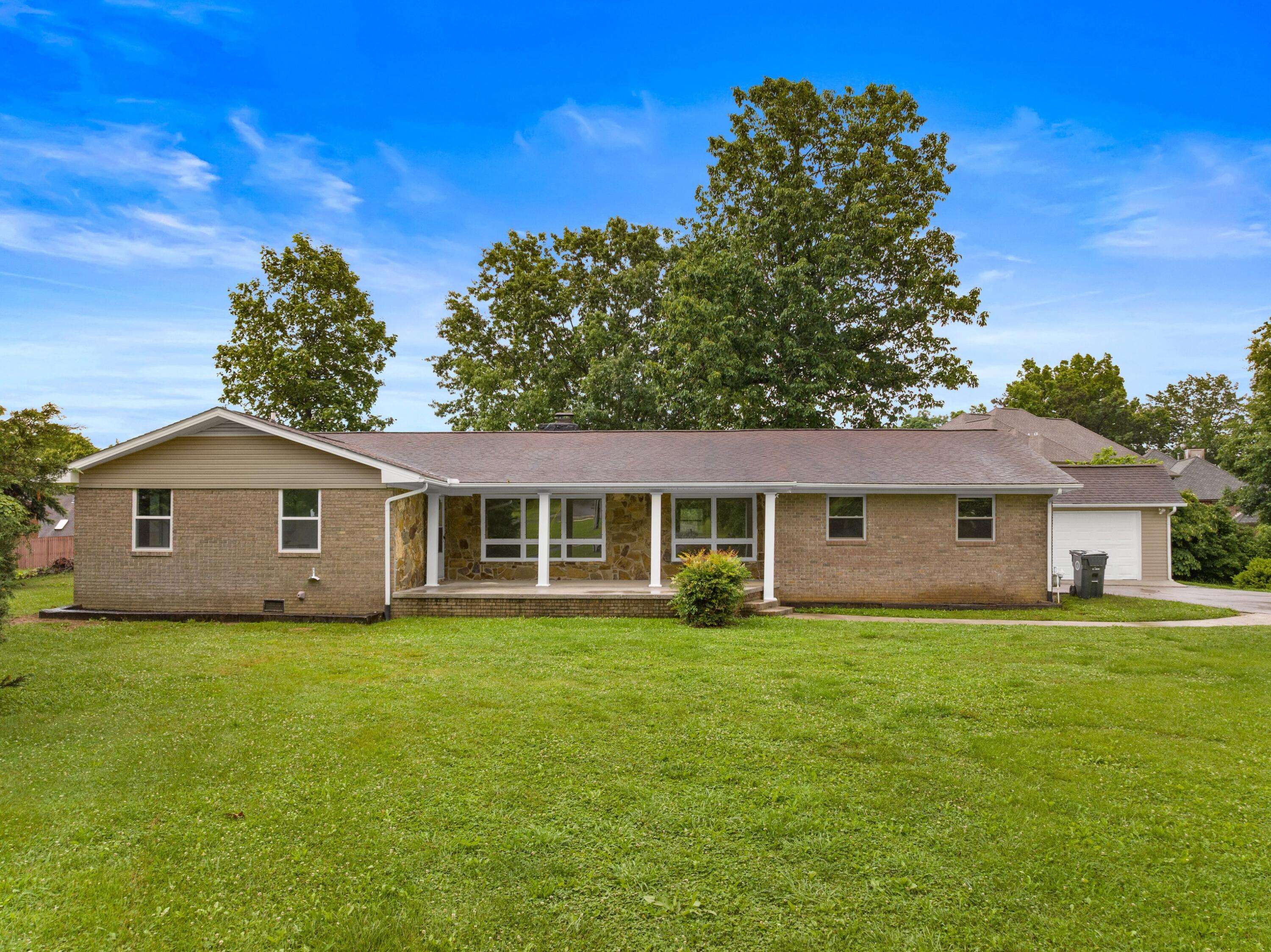 Morristown, TN 37814,1104 Drinnon DR