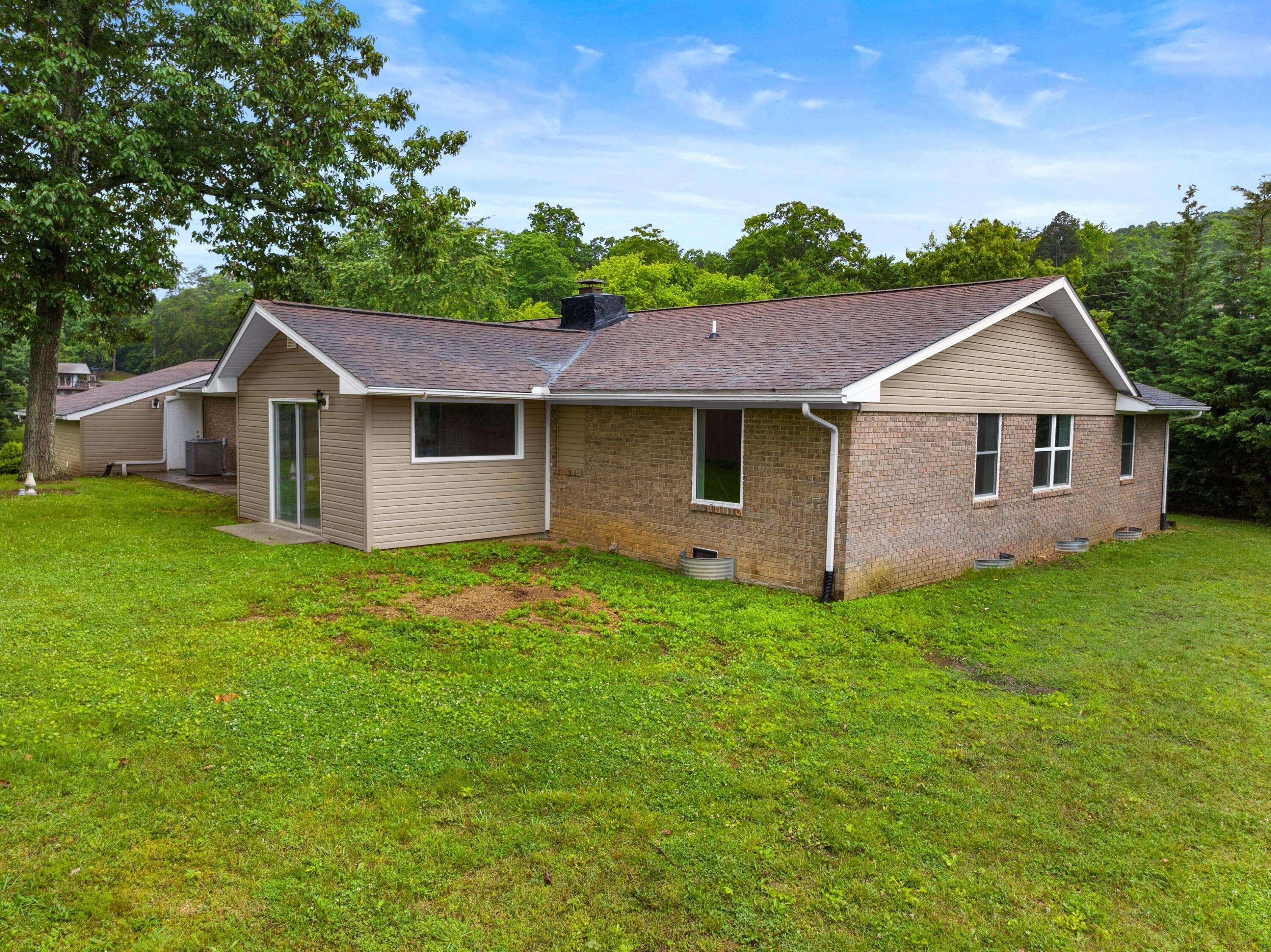 Morristown, TN 37814,1104 Drinnon DR