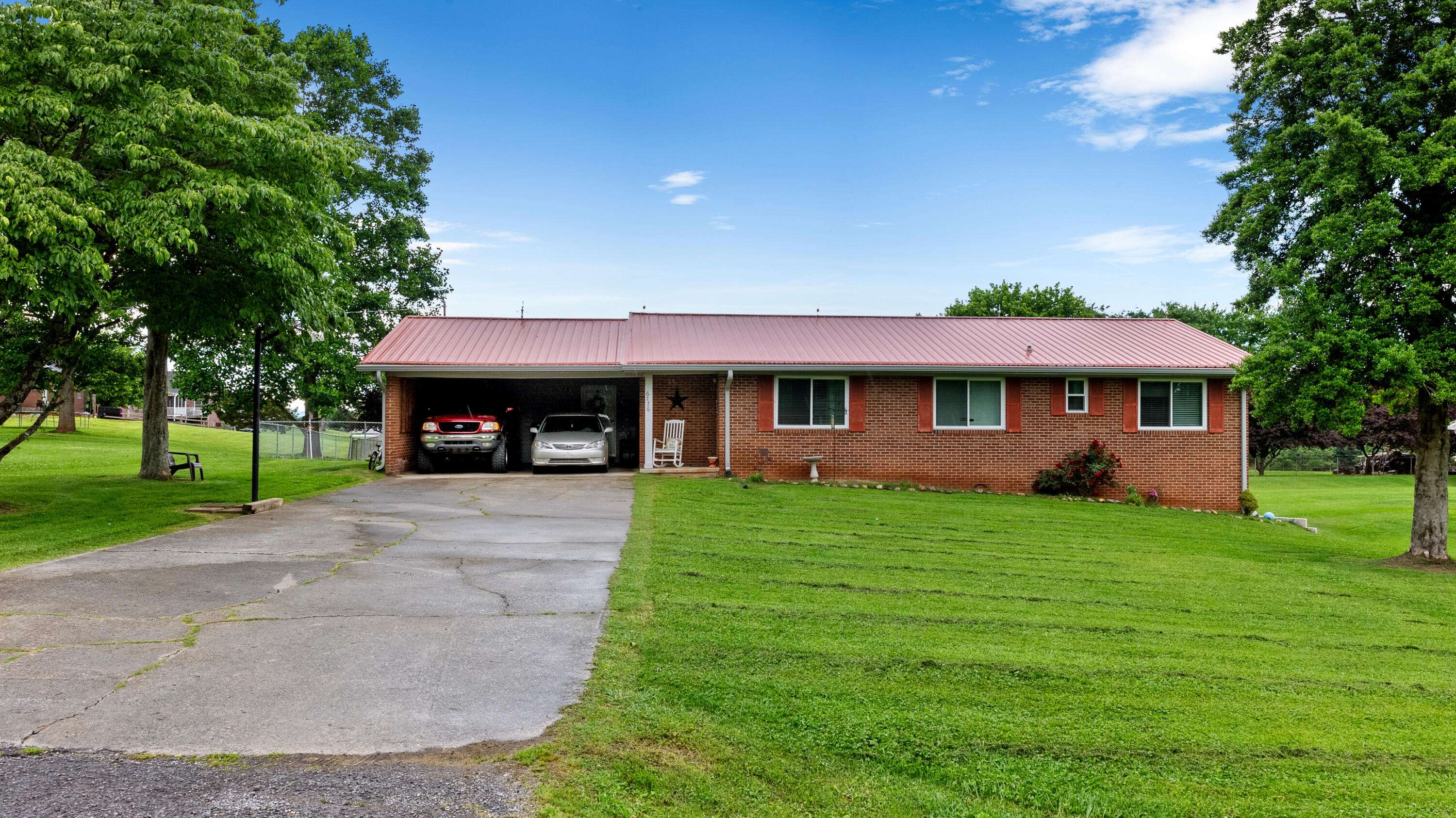 Talbott, TN 37877,6776 Rex DR