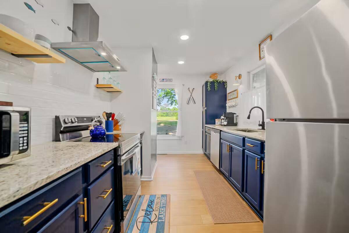 White Pine, TN 37890,630 Ancient Oaks CT