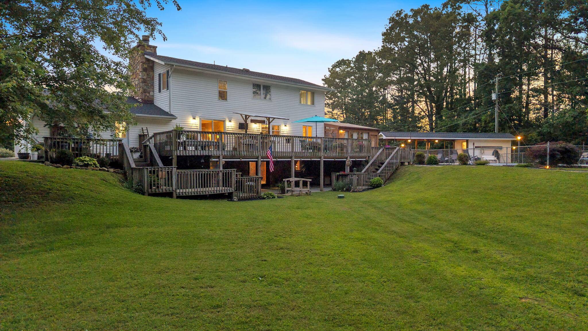 Sevierville, TN 37876,1216 Winding DR