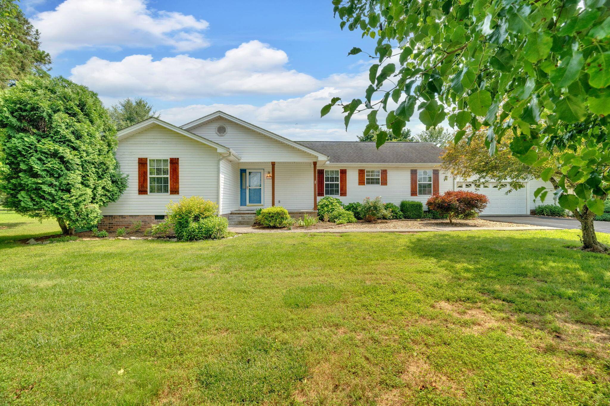 Dandridge, TN 37725,1647 Sams DR