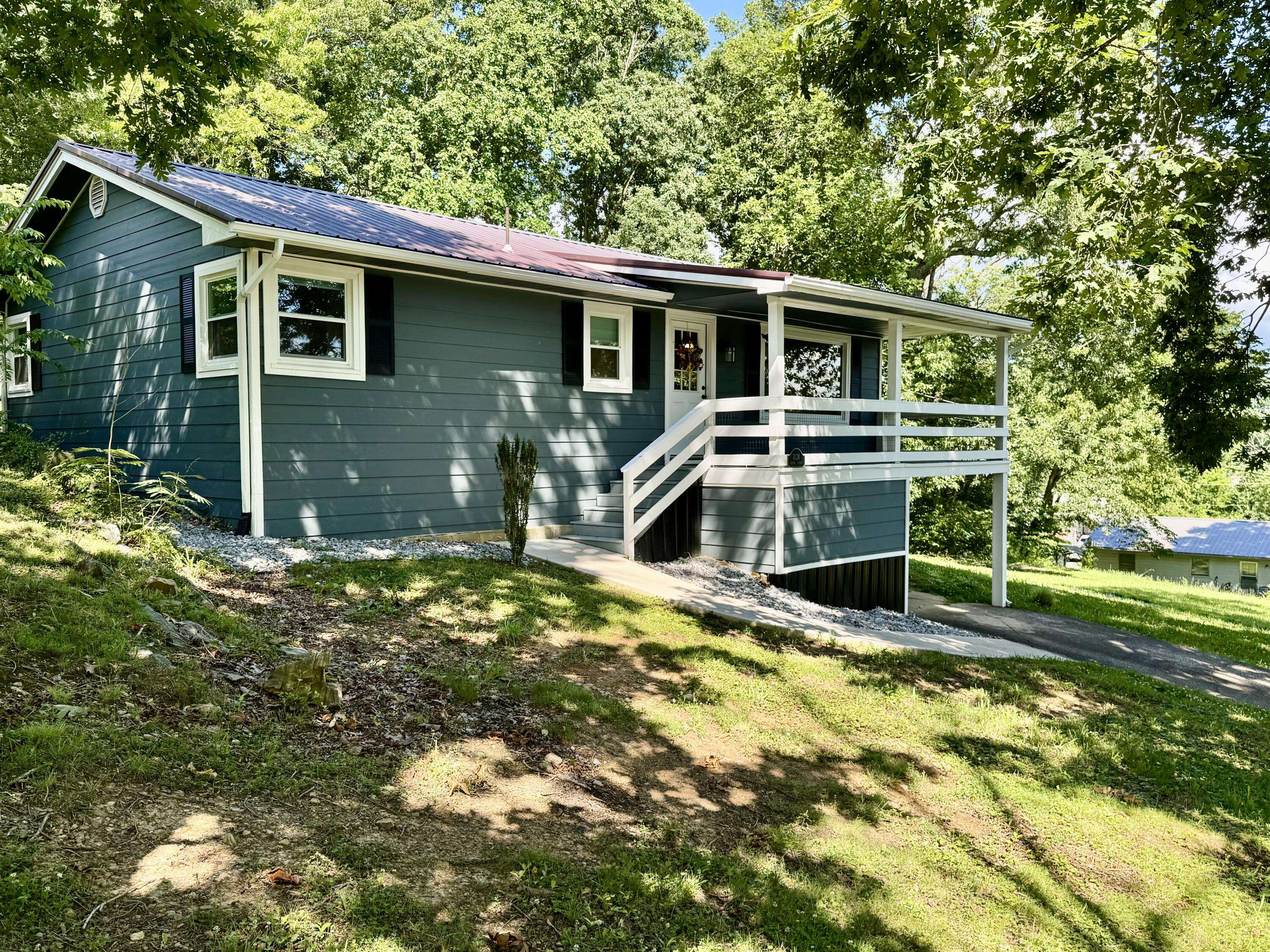 Greeneville, TN 37743,1124 Hixon Ave. AVE