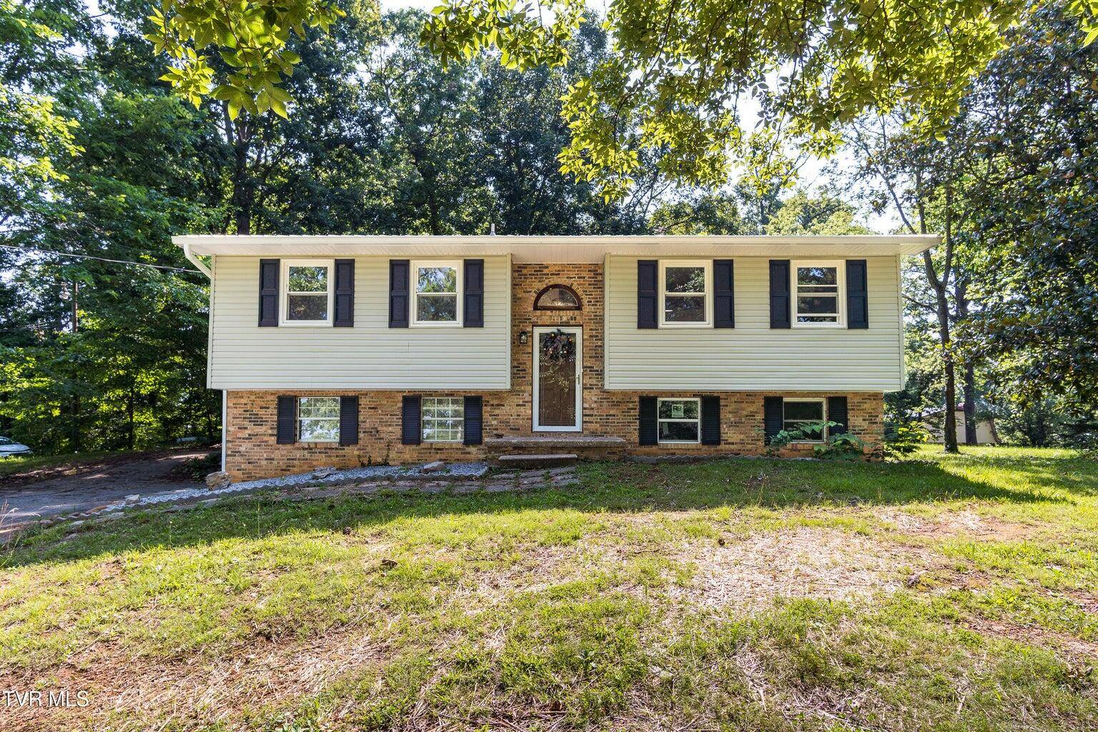 Greeneville, TN 37743,275 Wooded HTS