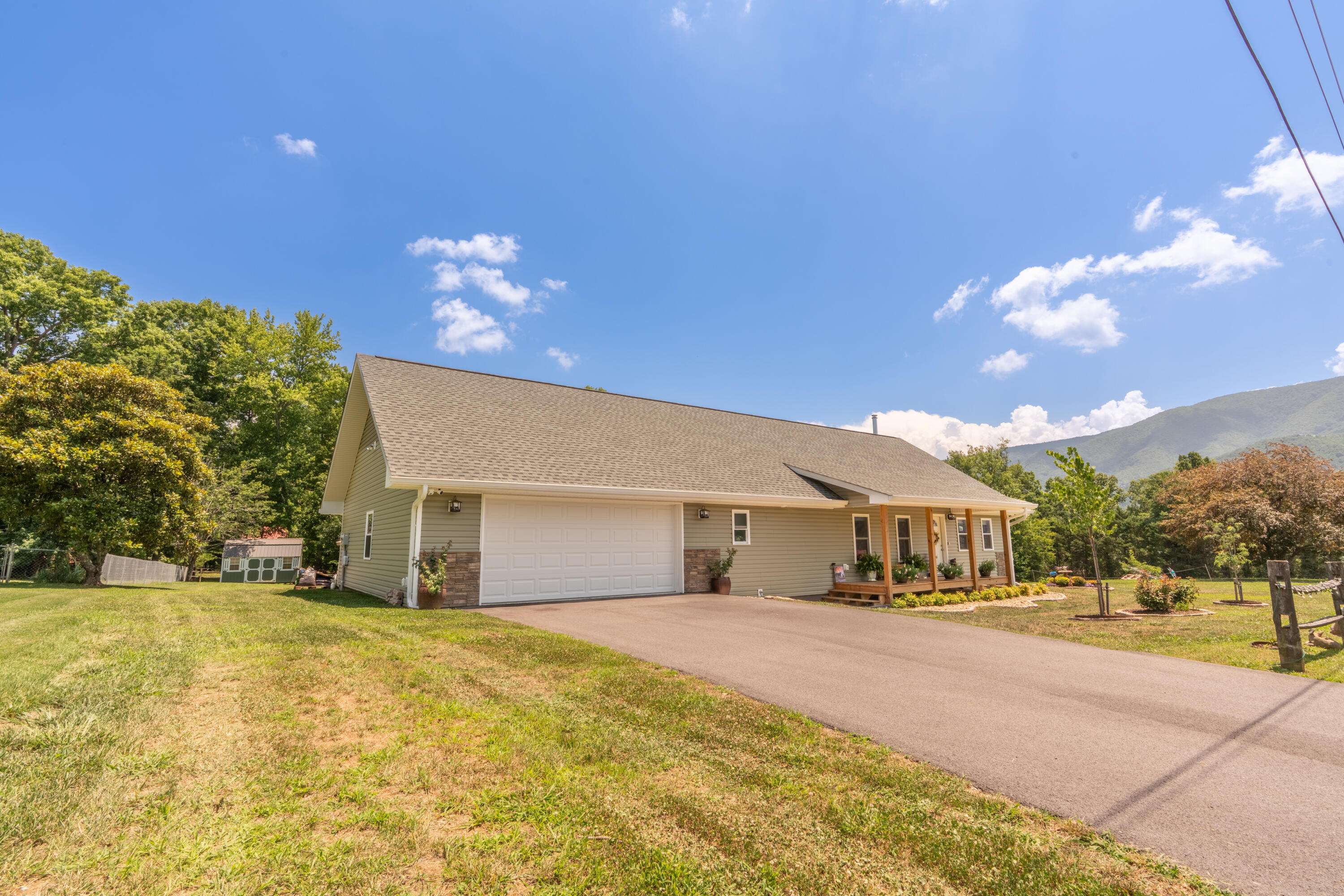 Sevierville, TN 37862,3138 Laurelwood LN