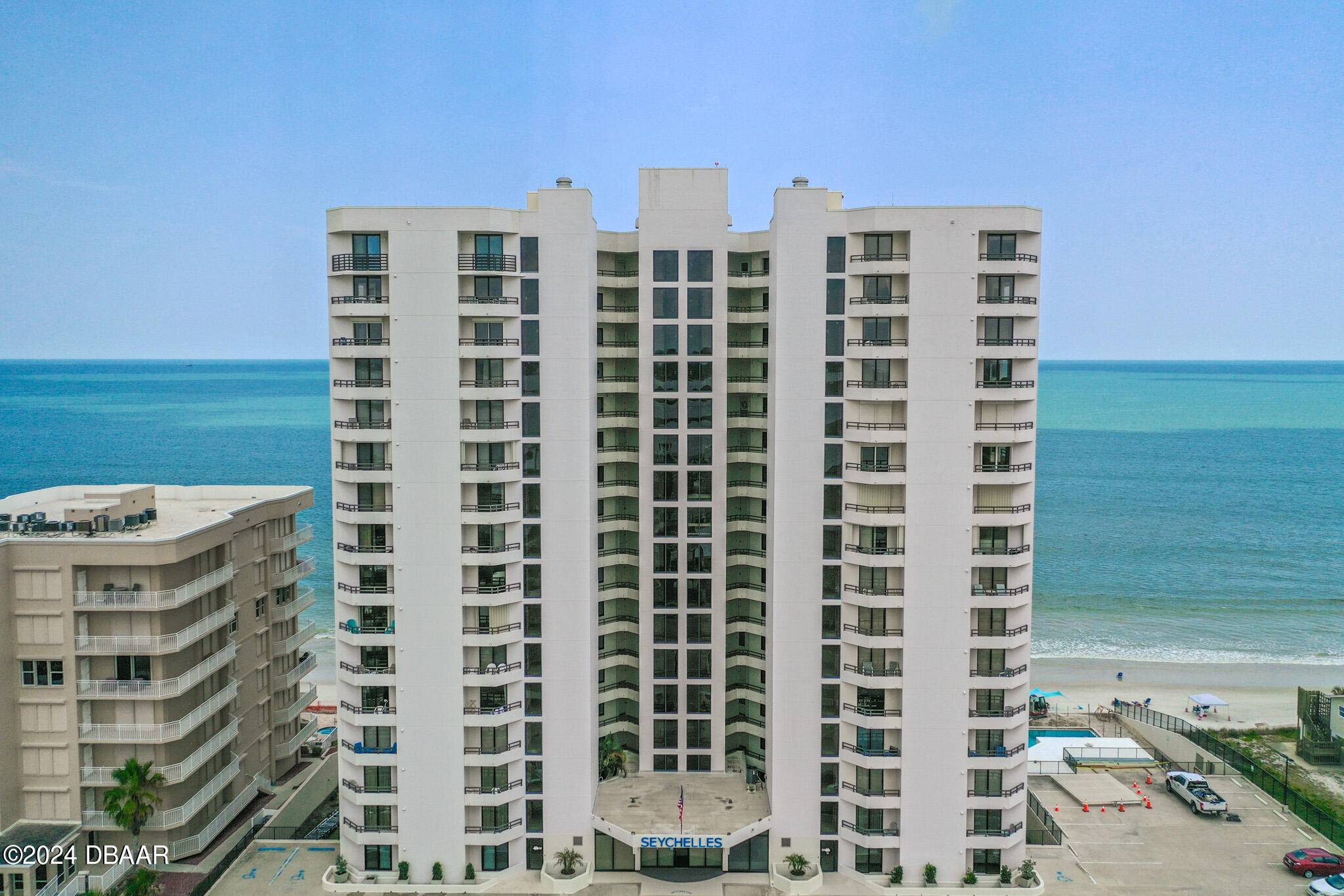 Daytona Beach Shores, FL 32118,3855 Atlantic AVE #PH4