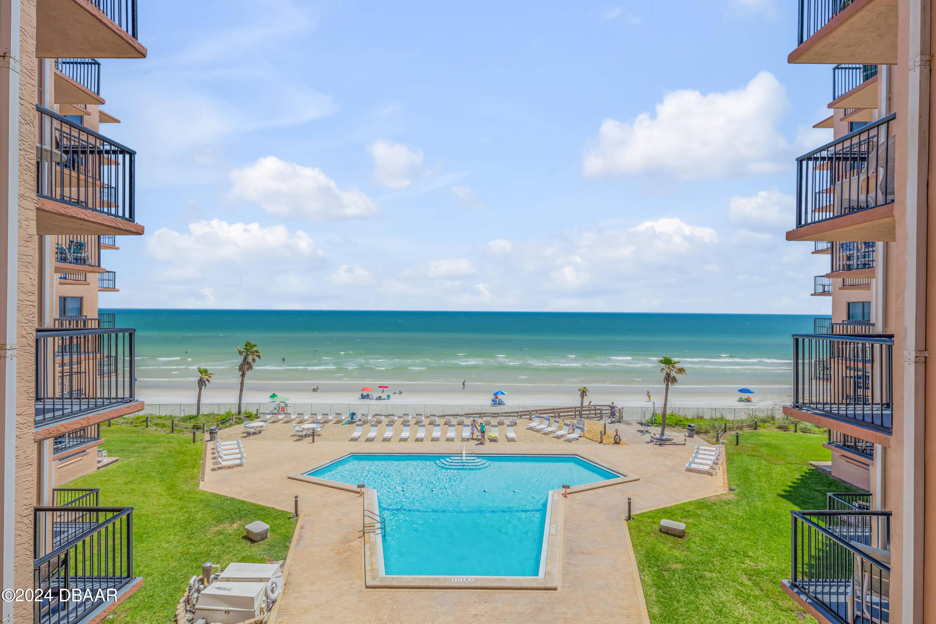 New Smyrna Beach, FL 32169,4141 Atlantic AVE #405