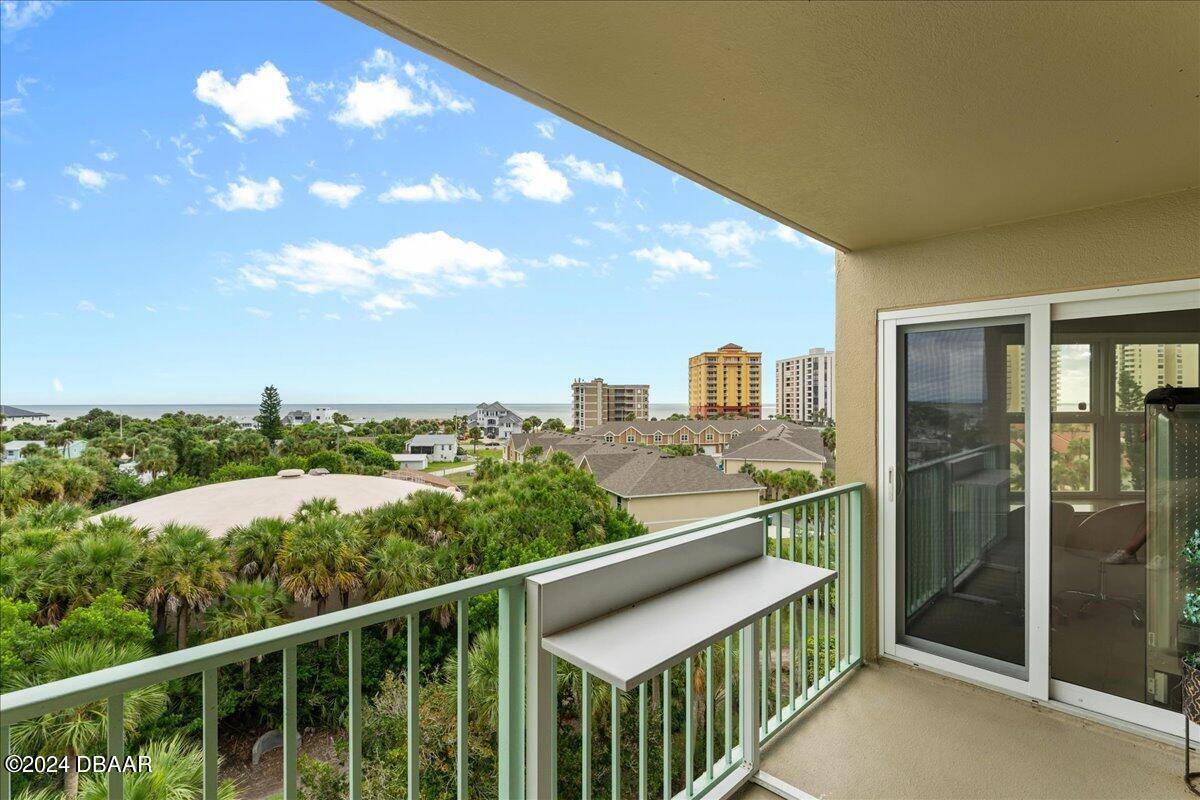 Daytona Beach Shores, FL 32118,4 Oceans W BLVD #604A