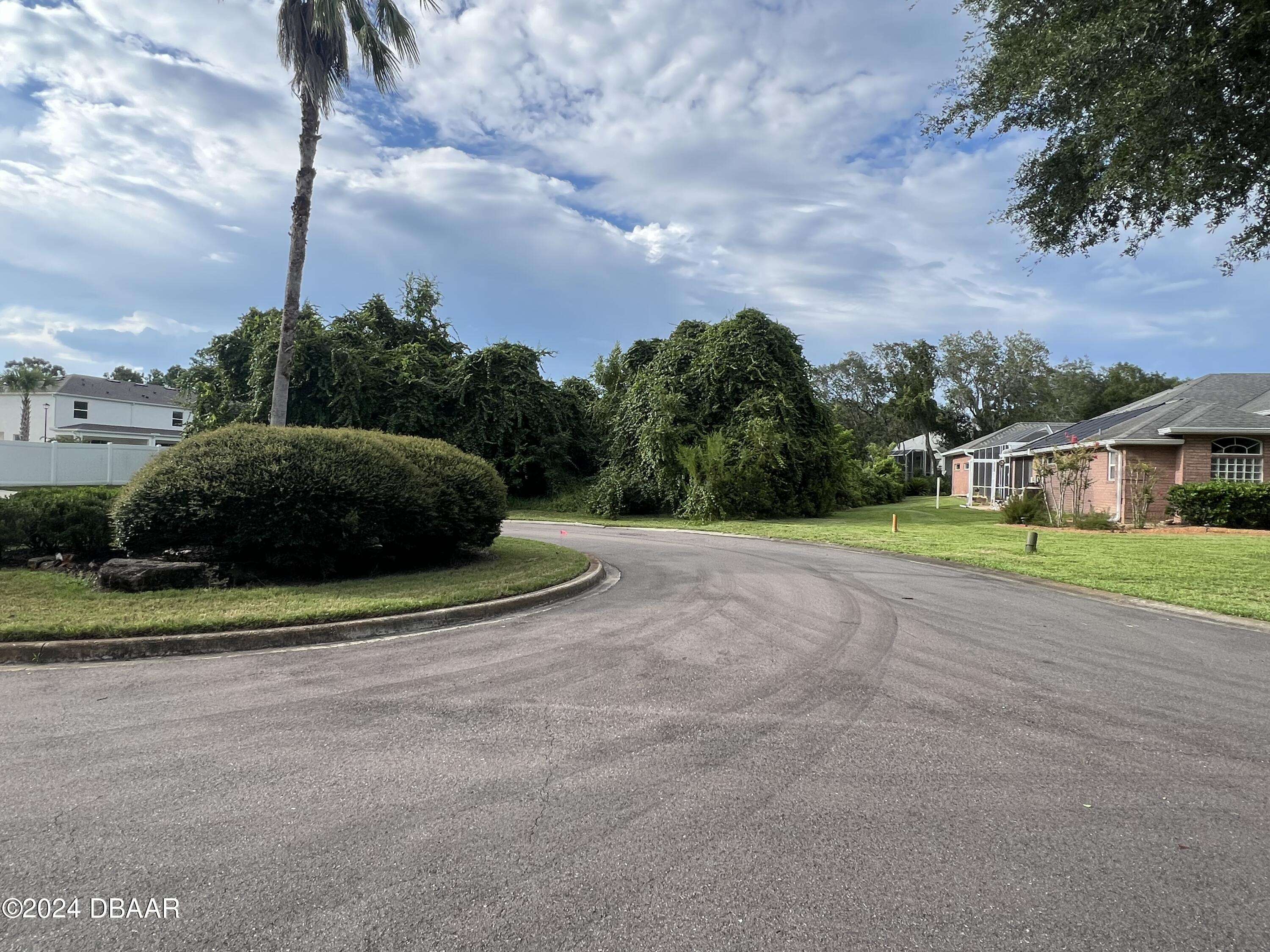 Ormond Beach, FL 32174,2 Deerskin LN