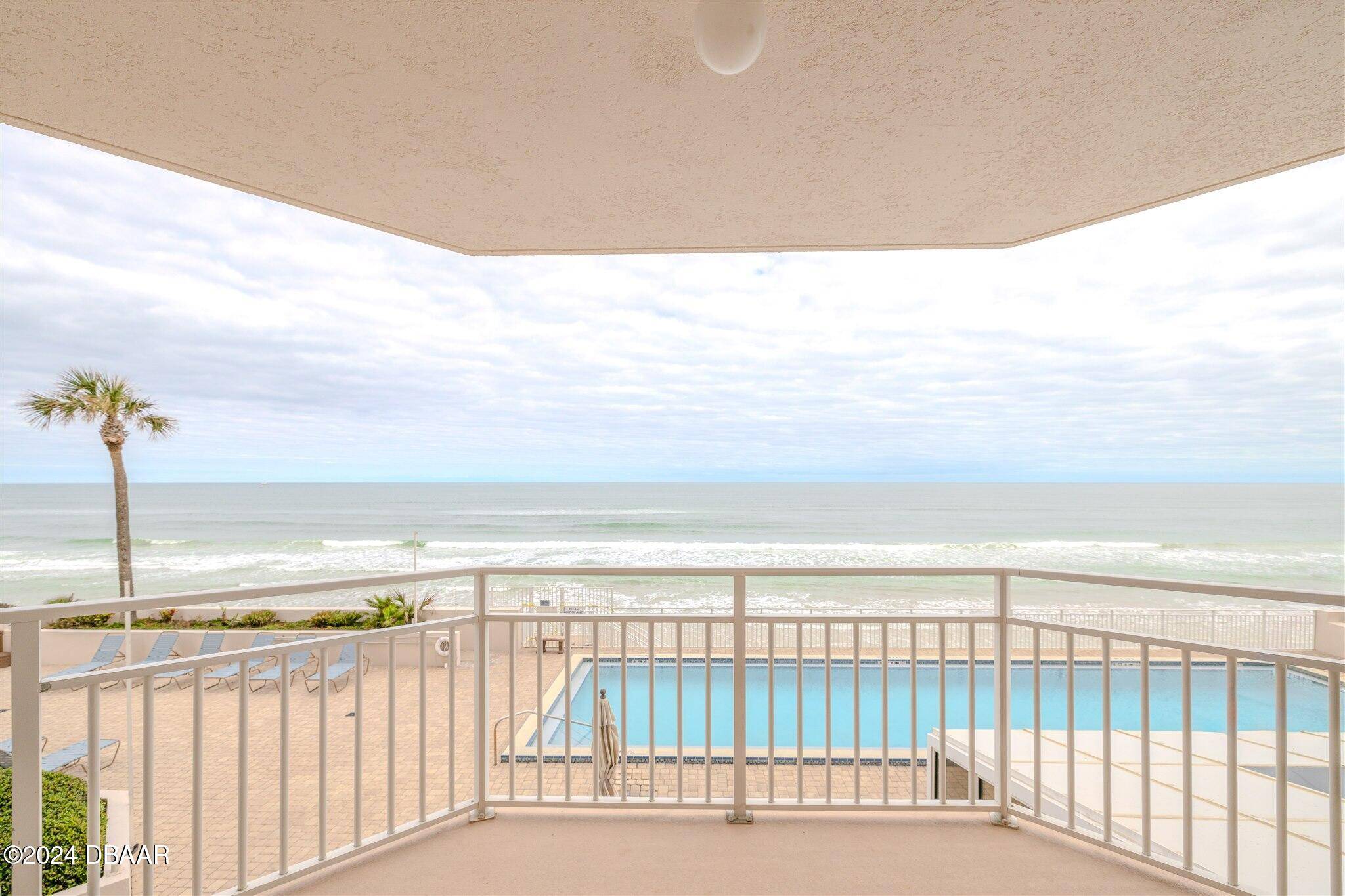 Daytona Beach Shores, FL 32118,2967 Atlantic AVE #204