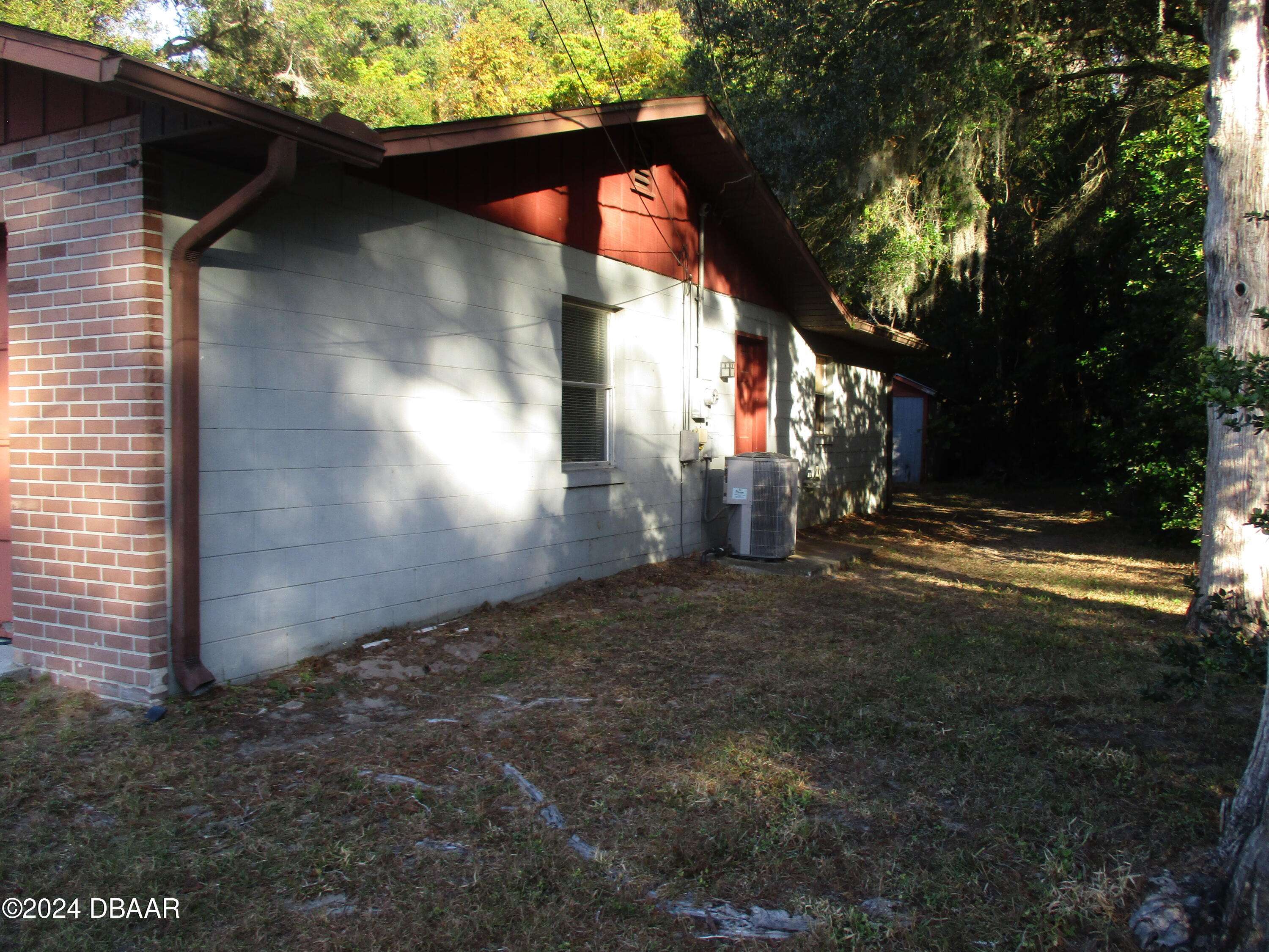 Deland, FL 32724,8 Violet CT