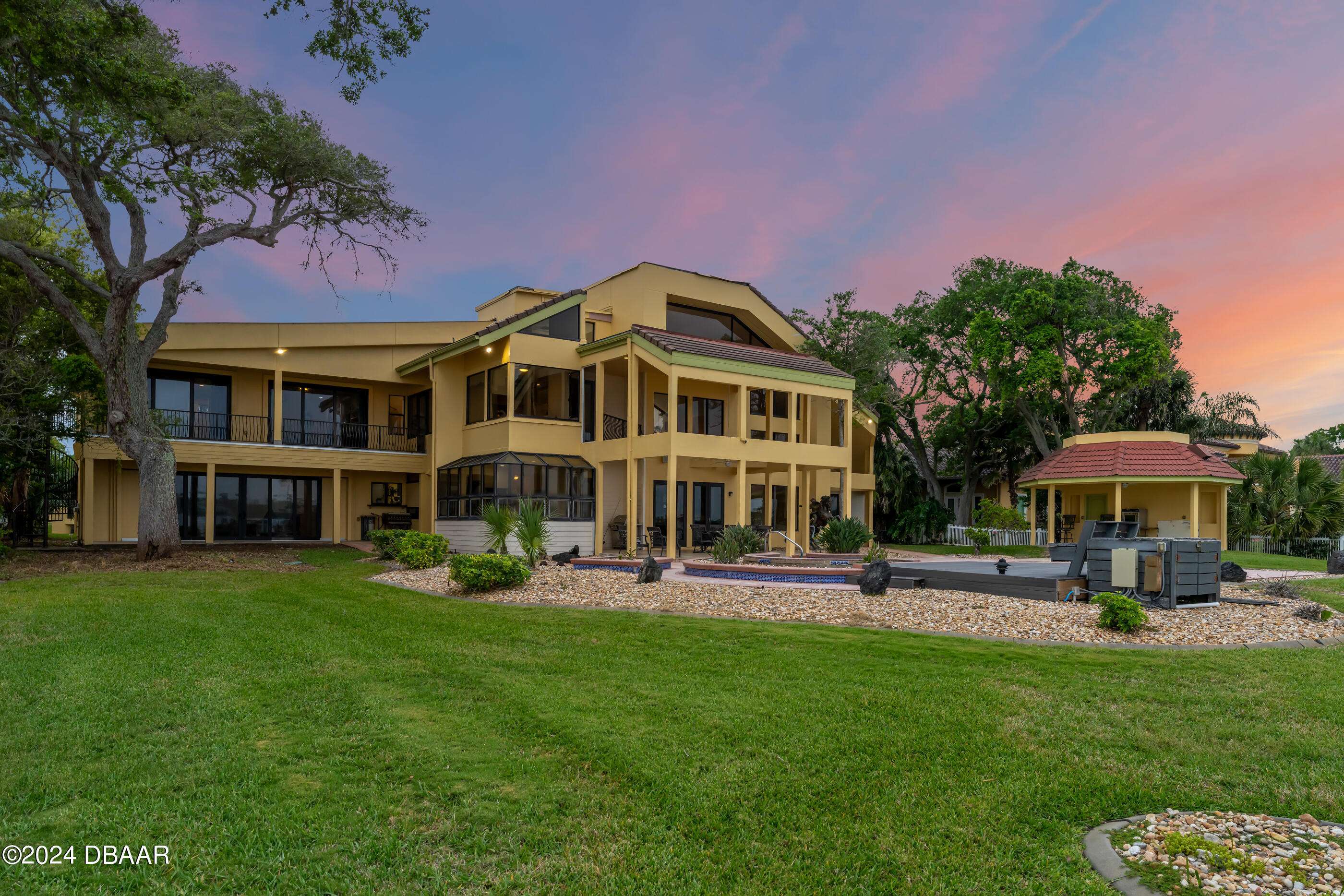 Ormond Beach, FL 32174,763 Beach ST