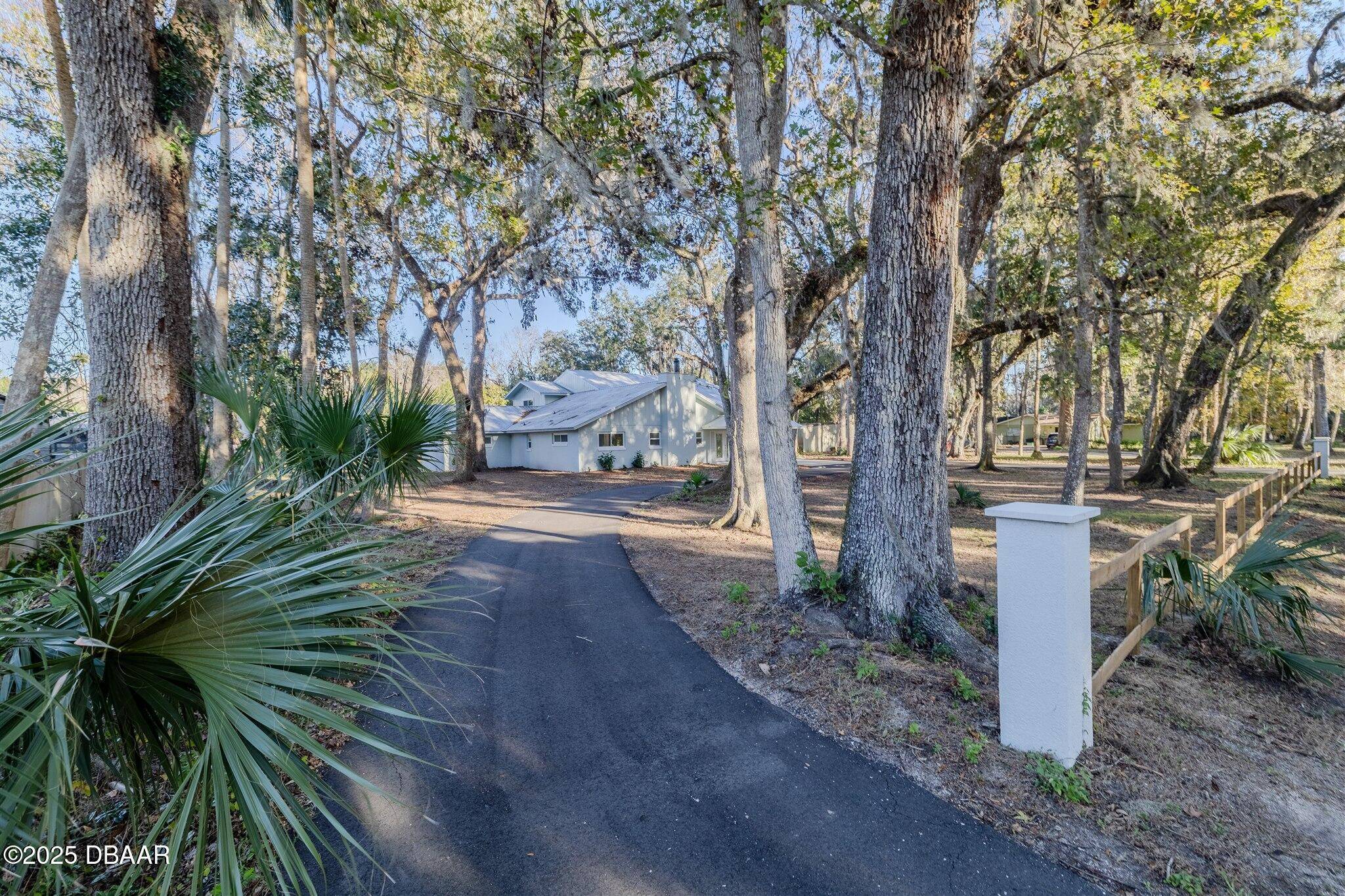 New Smyrna Beach, FL 32168,555 Wildwood DR