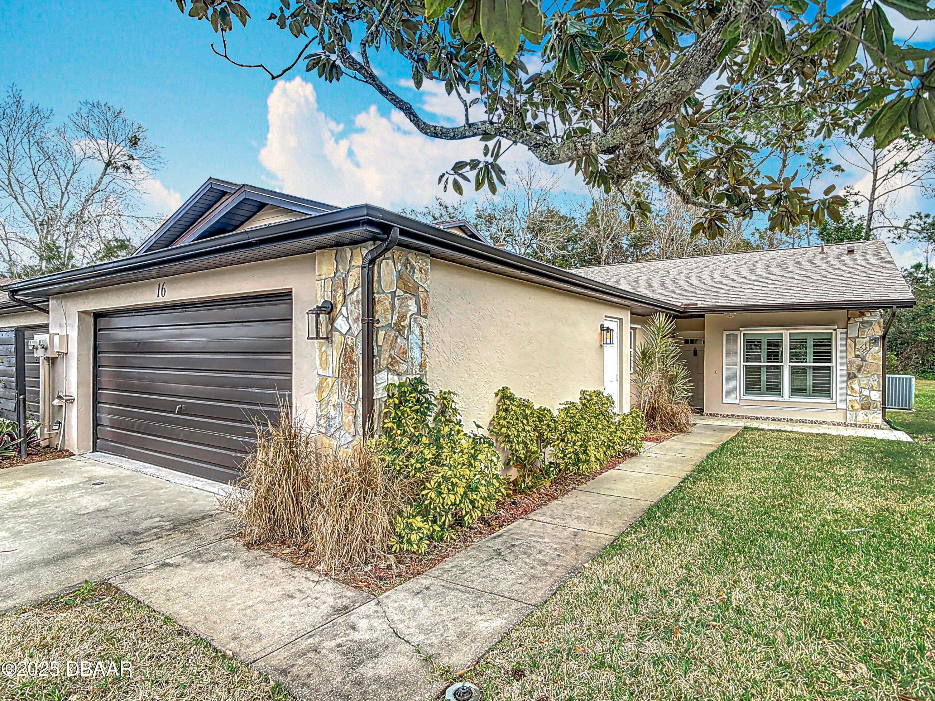 Ormond Beach, FL 32174,16 Big Buck TRL