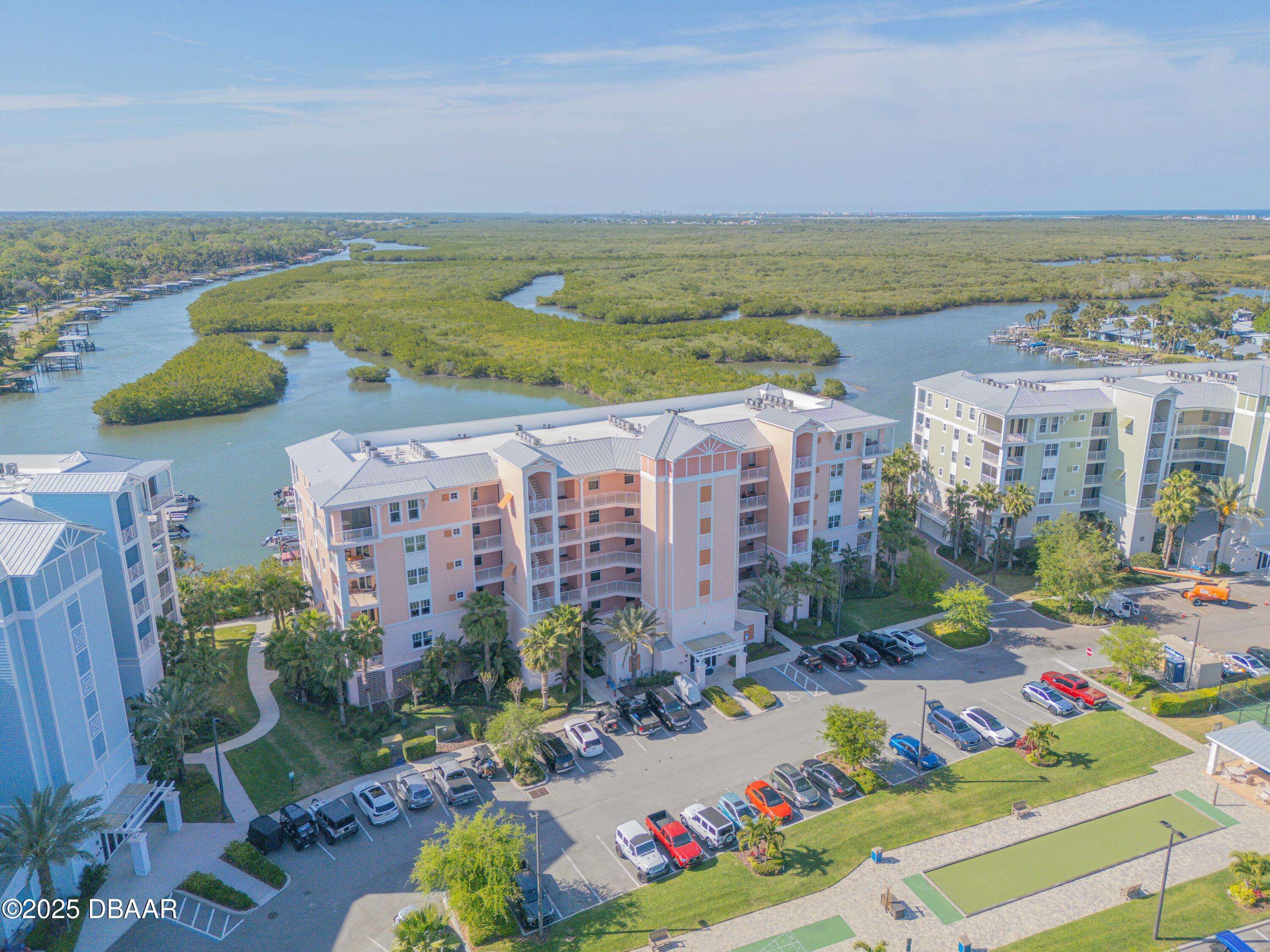 New Smyrna Beach, FL 32169,4 Riverwalk DR #402