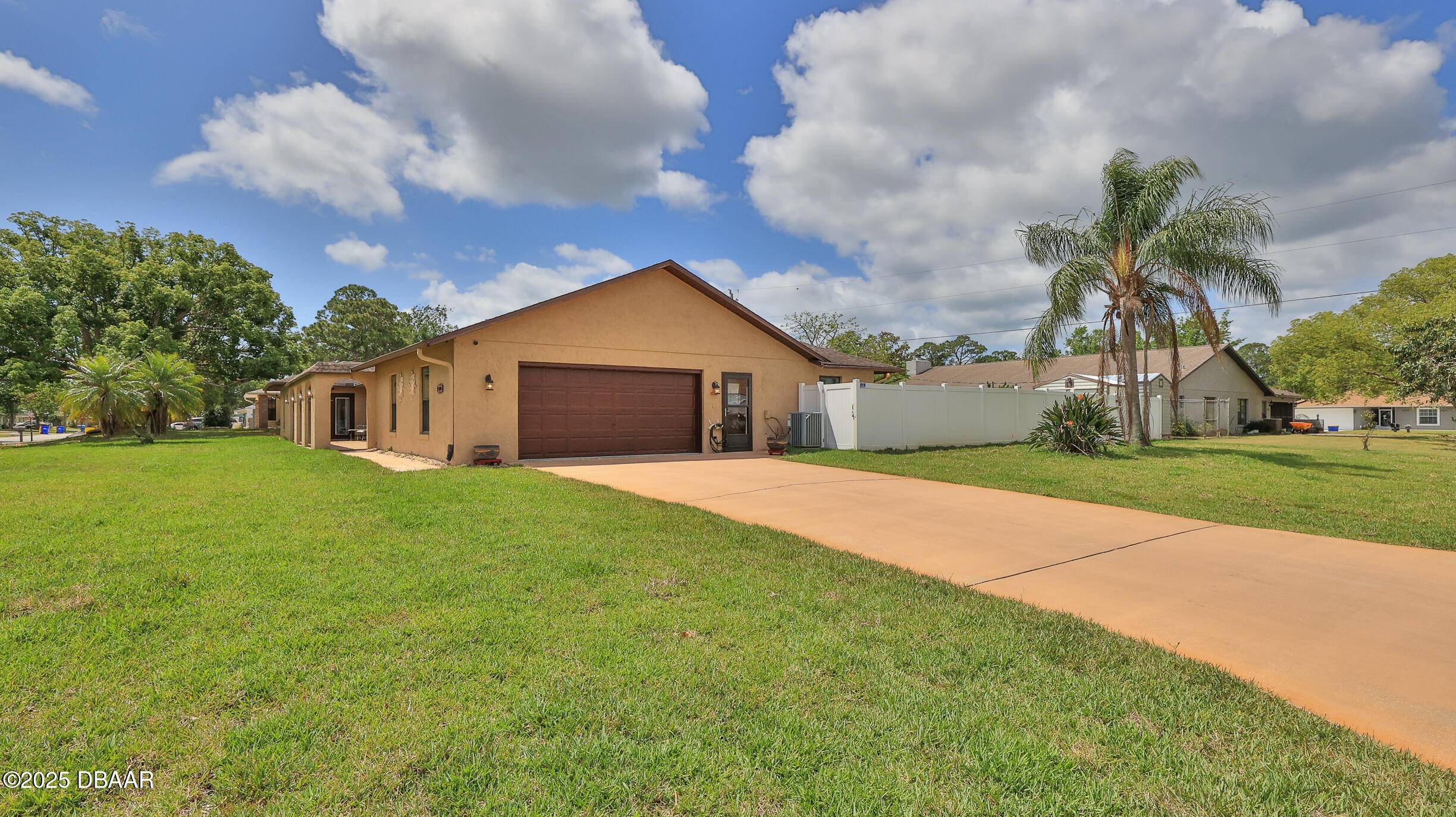 Edgewater, FL 32141,2504 Sabal Palm DR