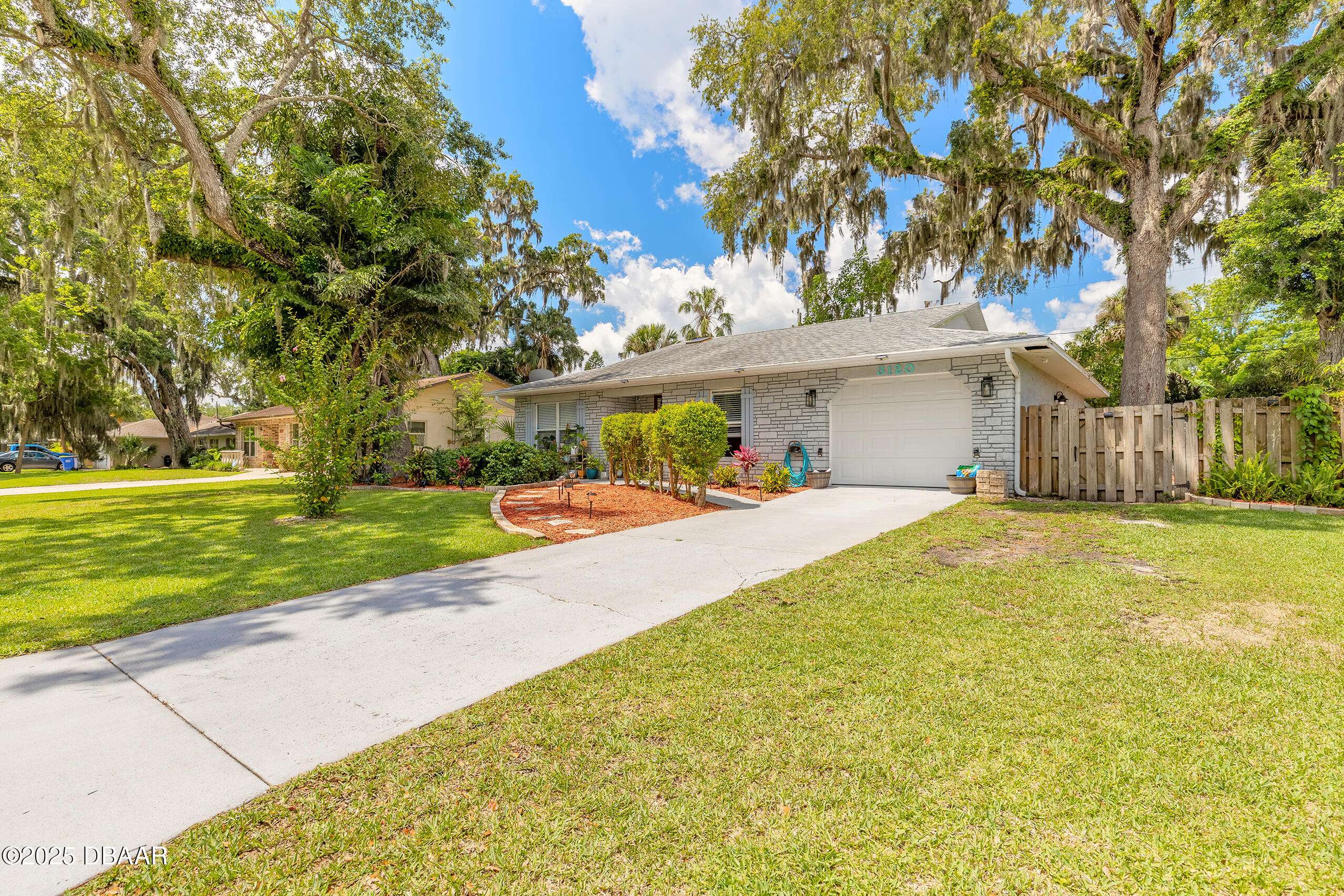 Edgewater, FL 32141,3120 Mango Tree DR