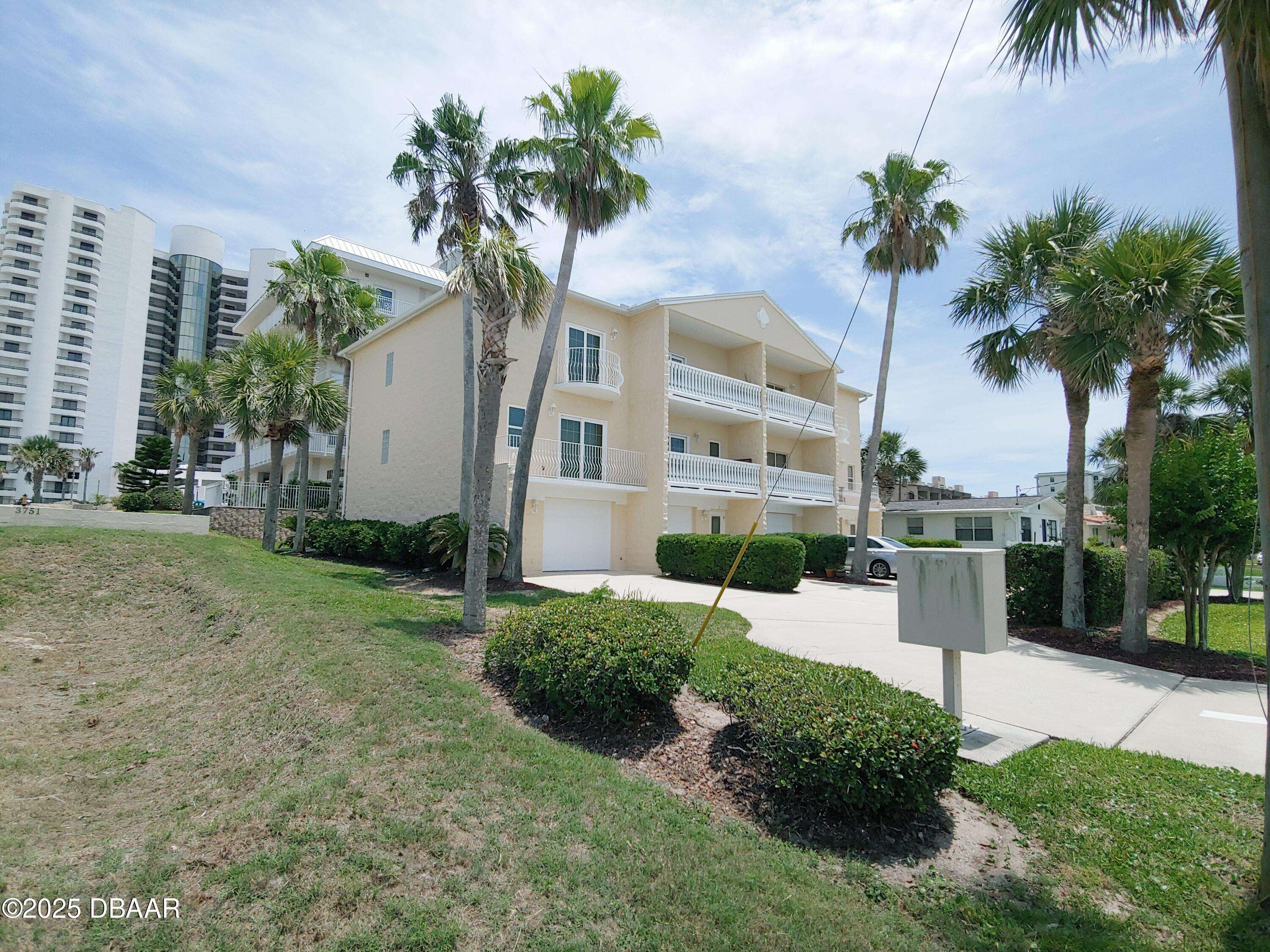 Daytona Beach Shores, FL 32118,3753 Cardinal BLVD #3