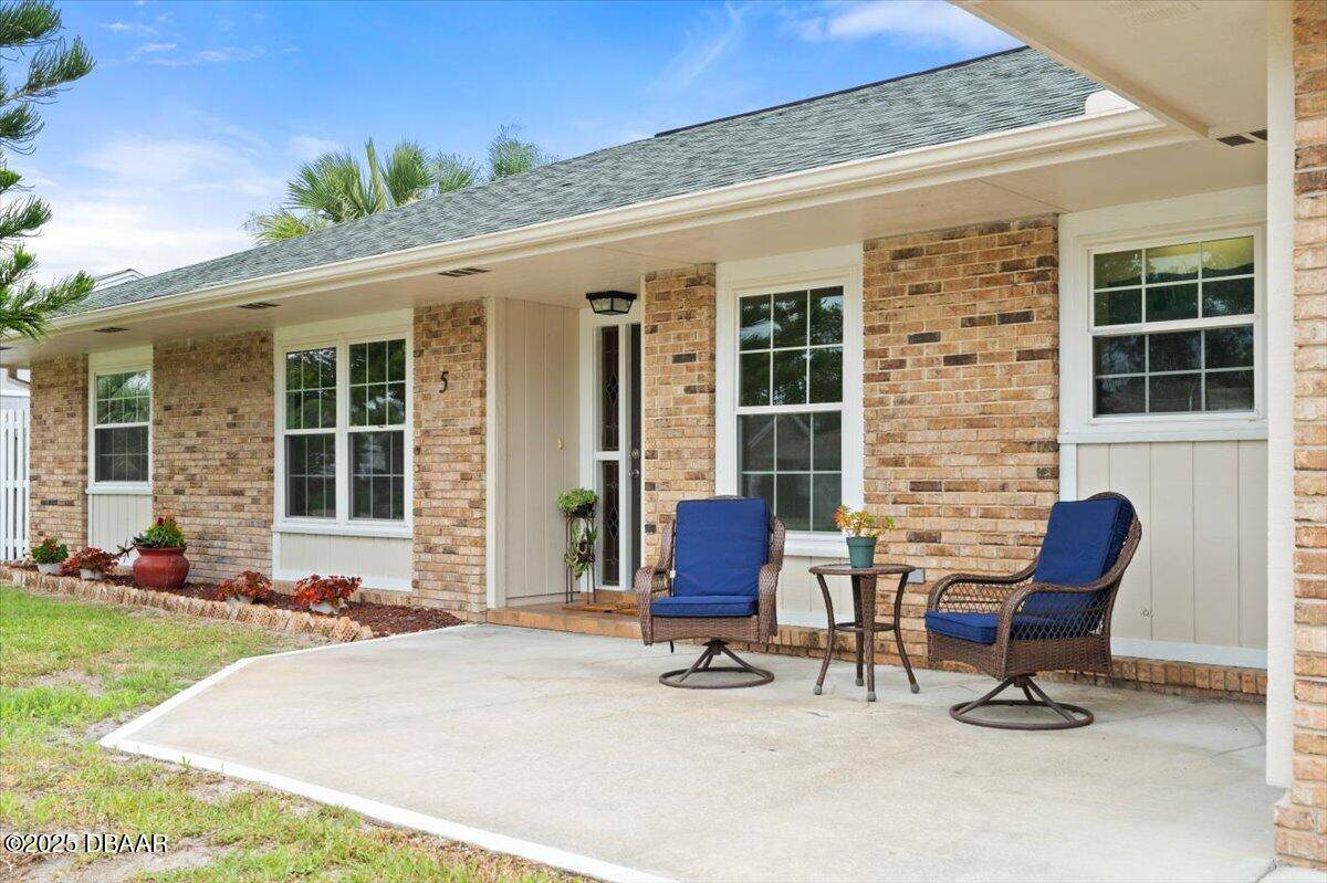 Ormond Beach, FL 32174,5 Heather LN