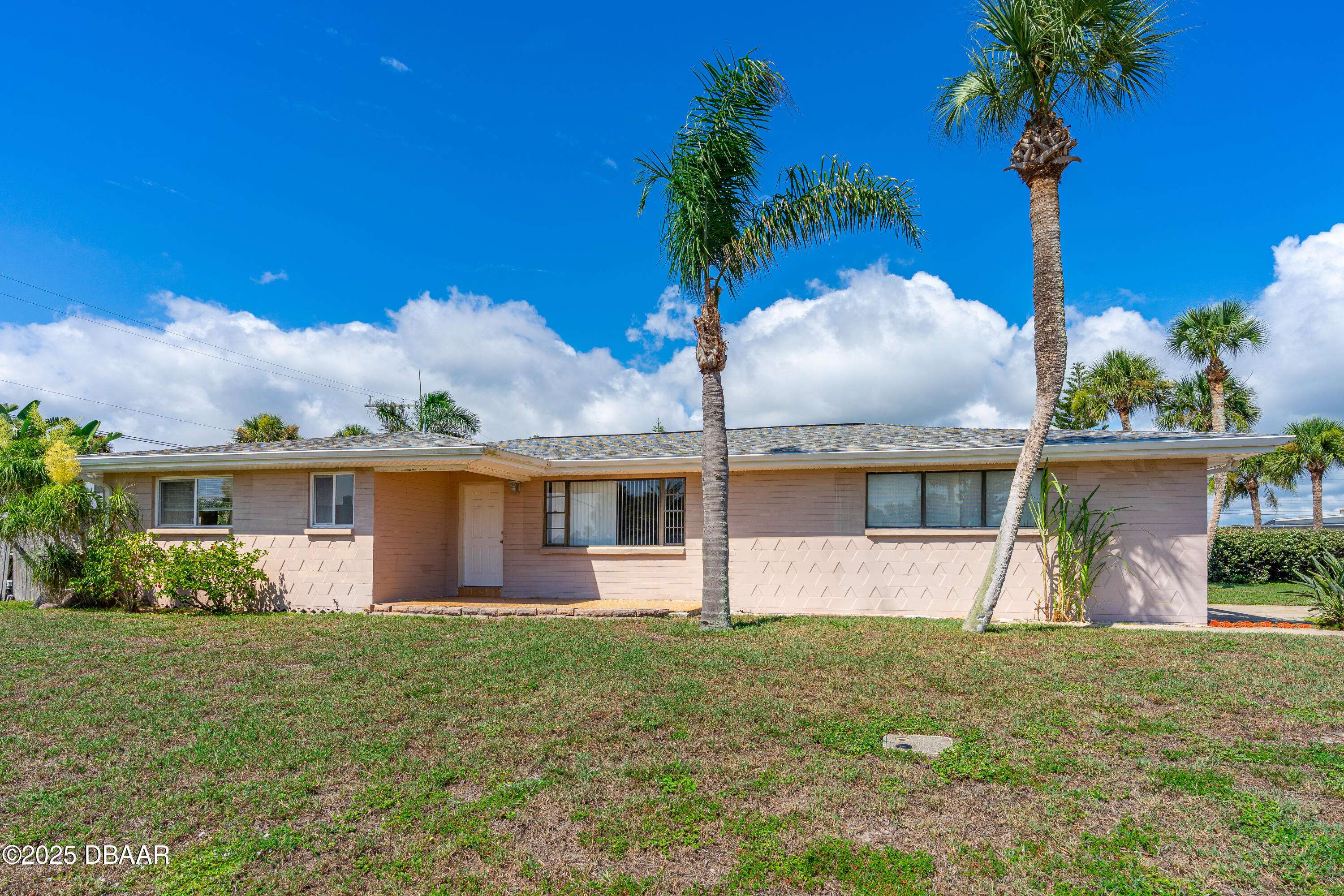 Daytona Beach, FL 32118,312 Waverly CIR