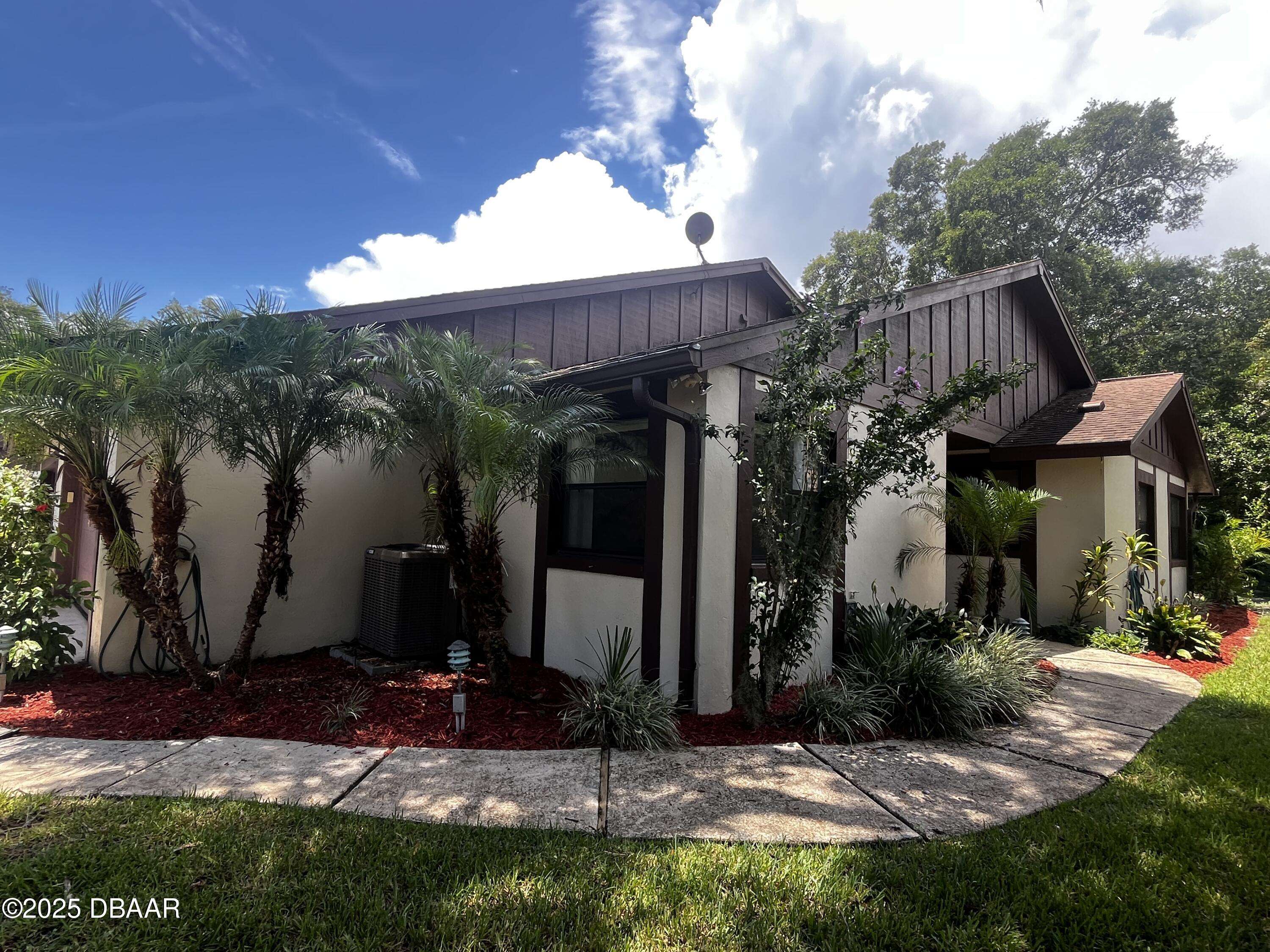 Ormond Beach, FL 32174,8 Ridge TRL