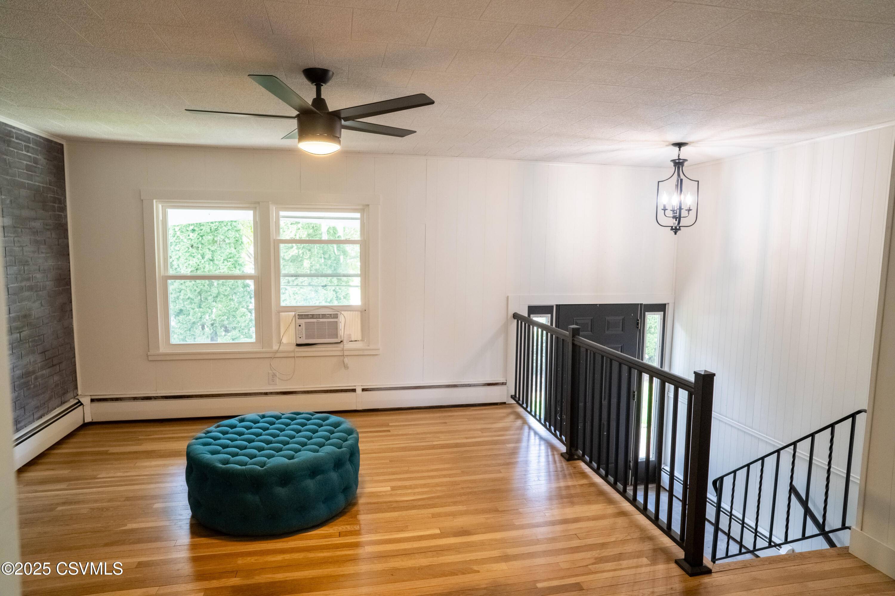 Selinsgrove, PA 17870,302 WALNUT ST