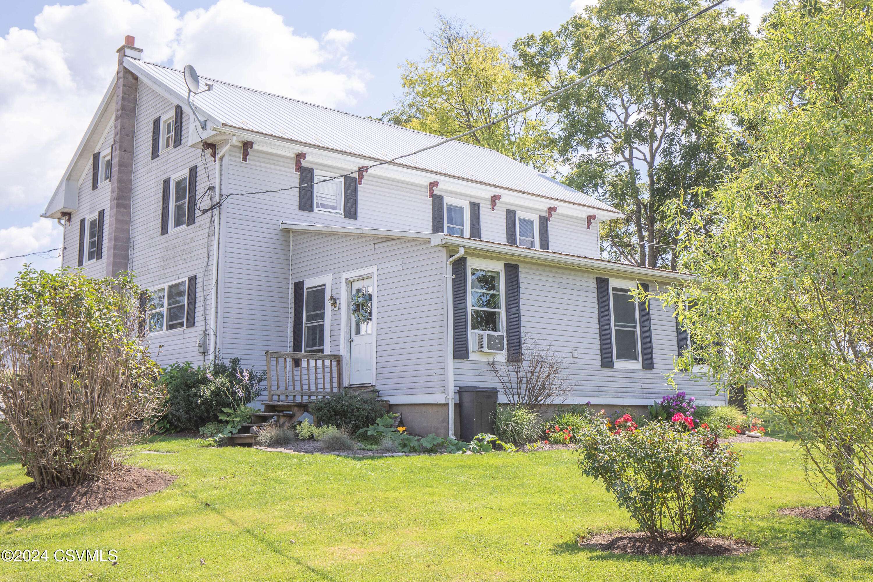 Winfield, PA 17889,1340 BENFER DR
