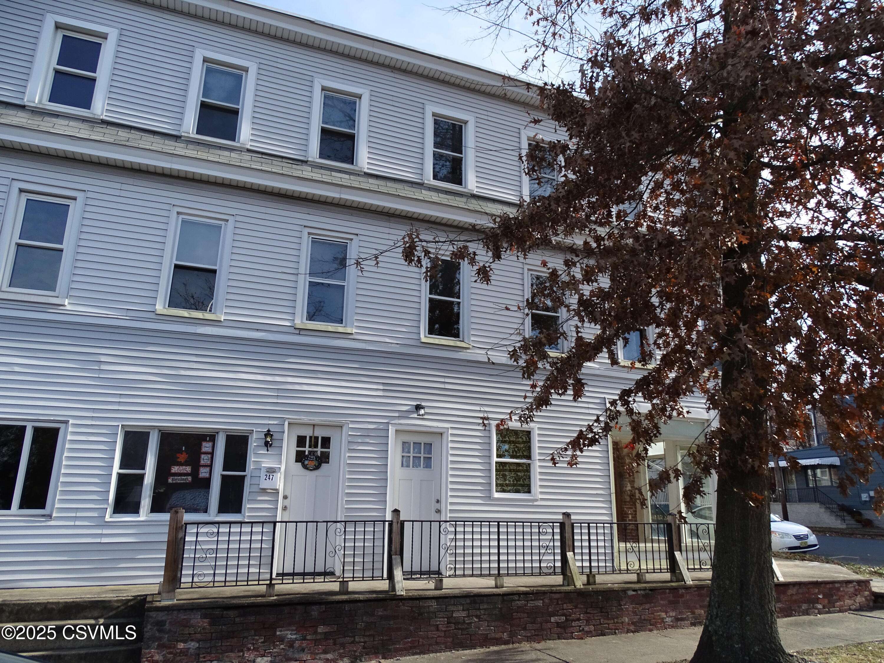 Mt. Carmel, PA 17851,247 S MAPLE ST