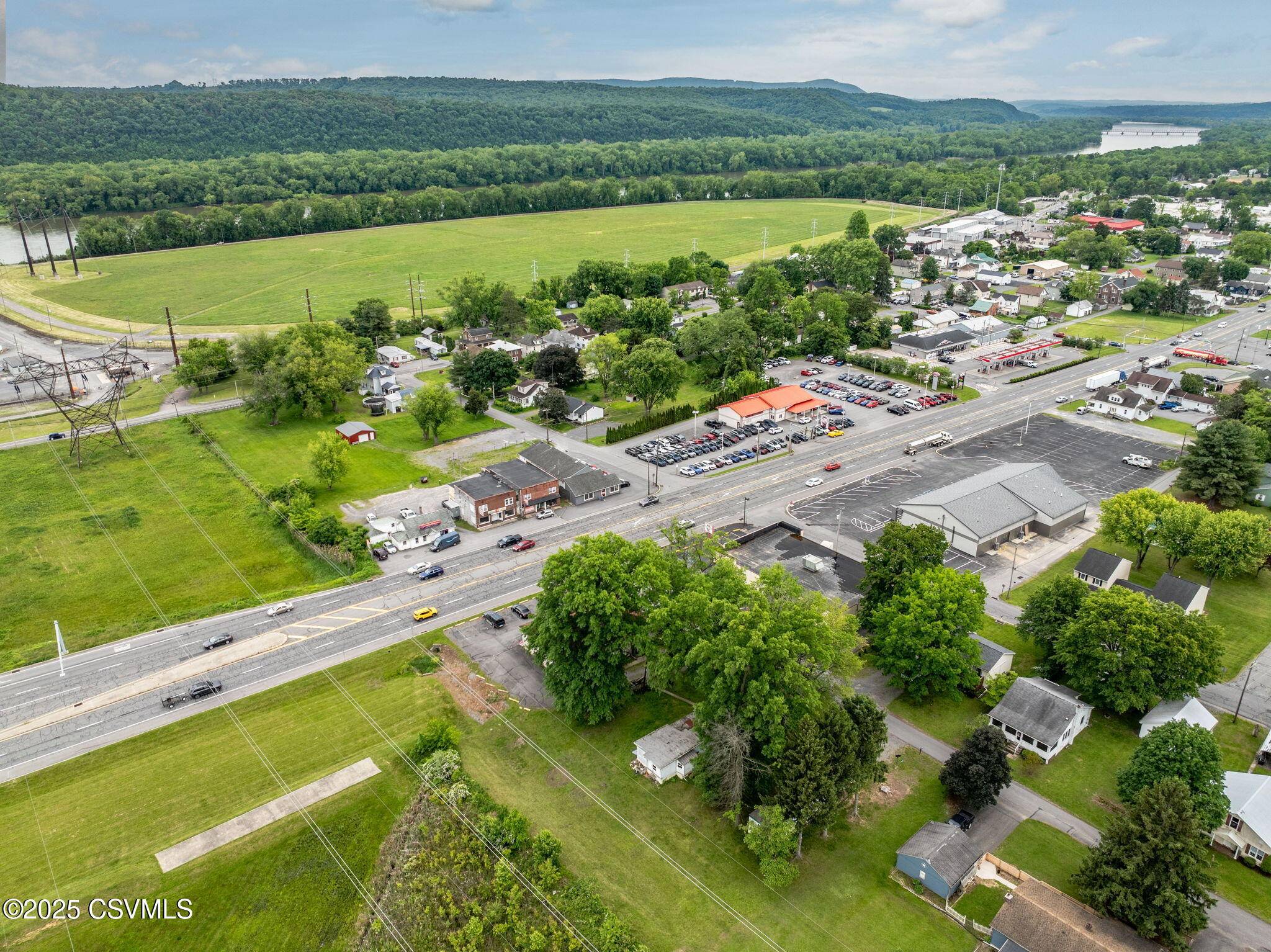 Selinsgrove, PA 17870,2103 N SUSQUEHANNA TRL