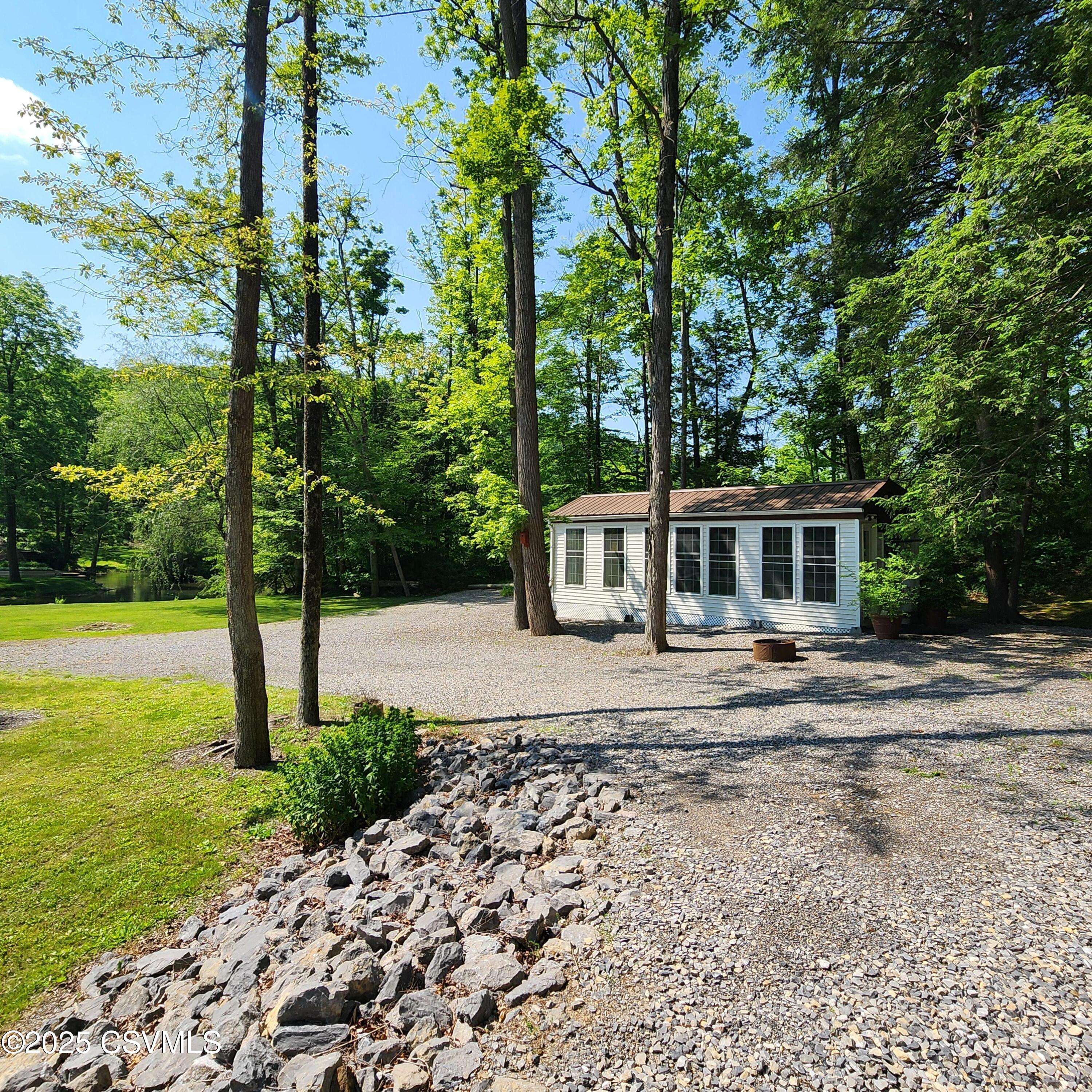 Mount Pleasant Mills, PA 17853,810 CREEK RD
