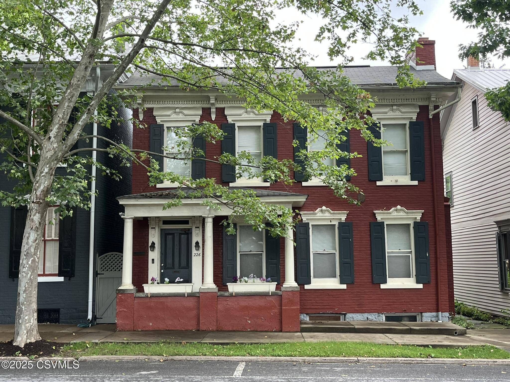 Lewisburg, PA 17837,226 S 3RD ST