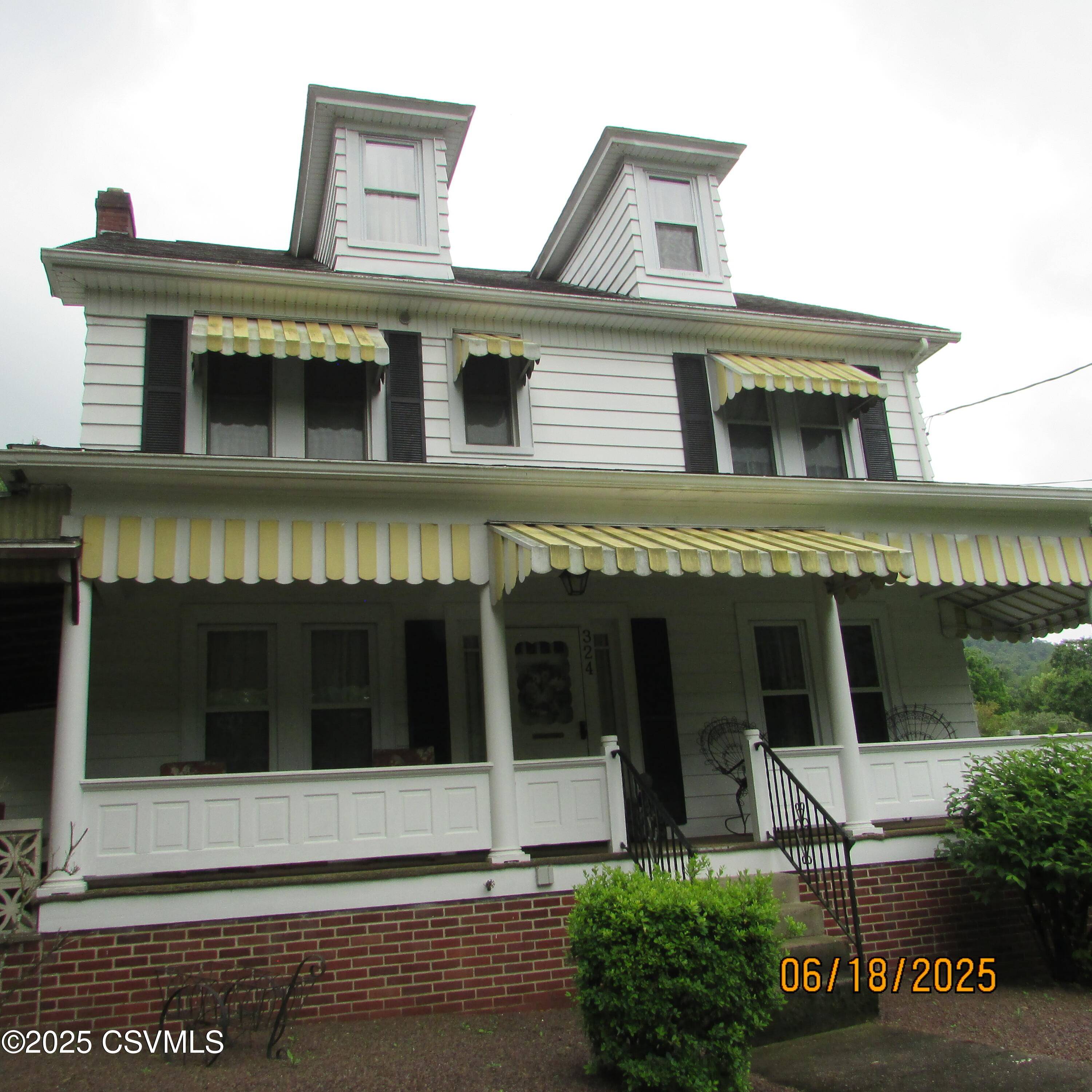 Paxinos, PA 17860,324 TULIP RD