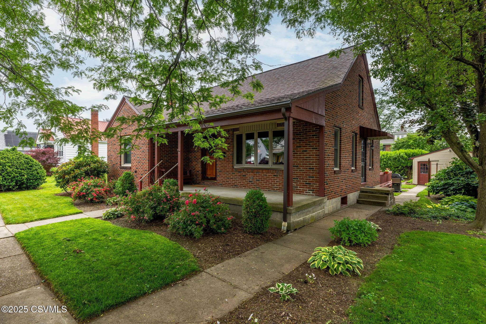 Selinsgrove, PA 17870,409 9TH ST