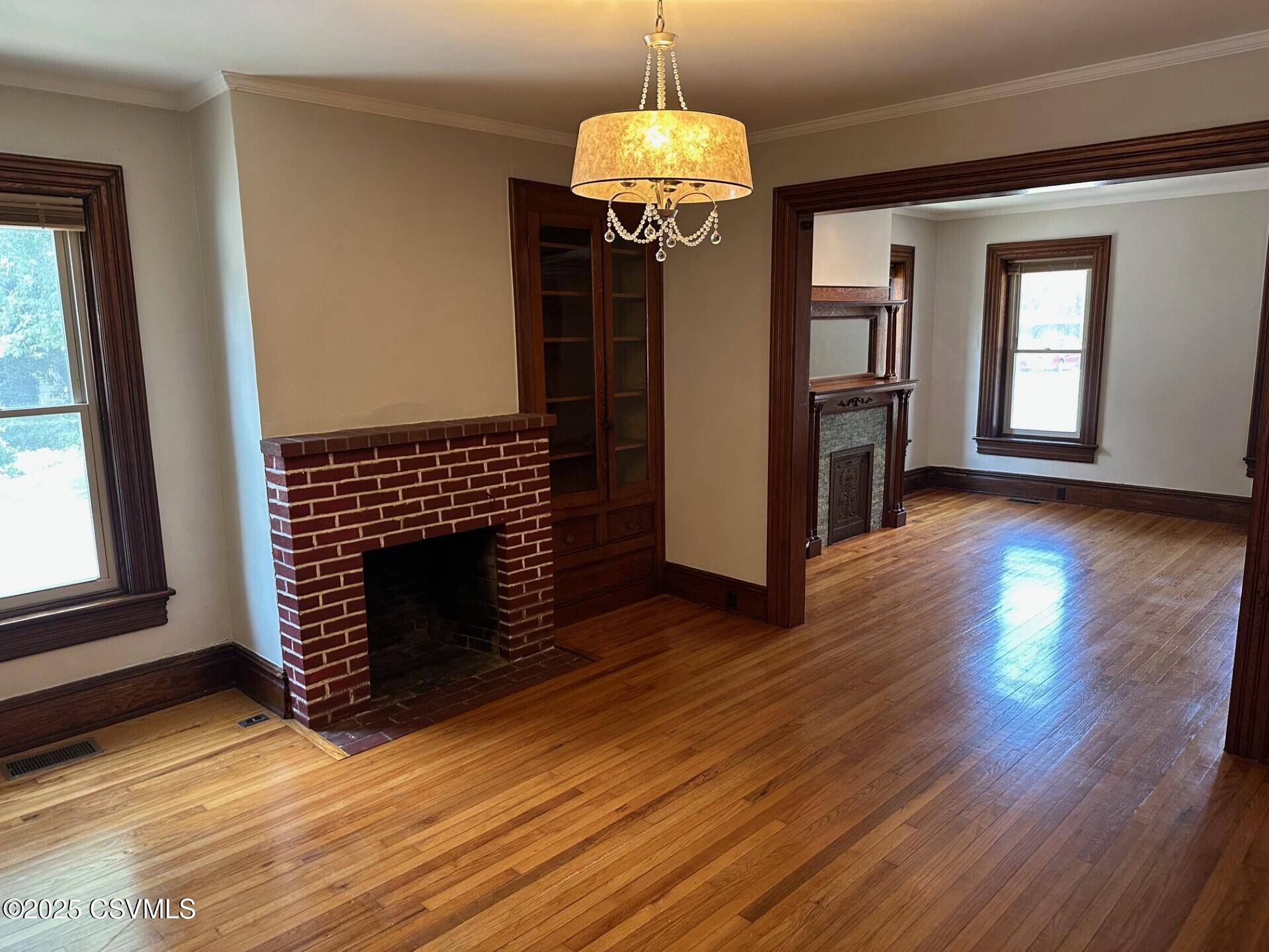 Lewisburg, PA 17837,139 N 3RD ST