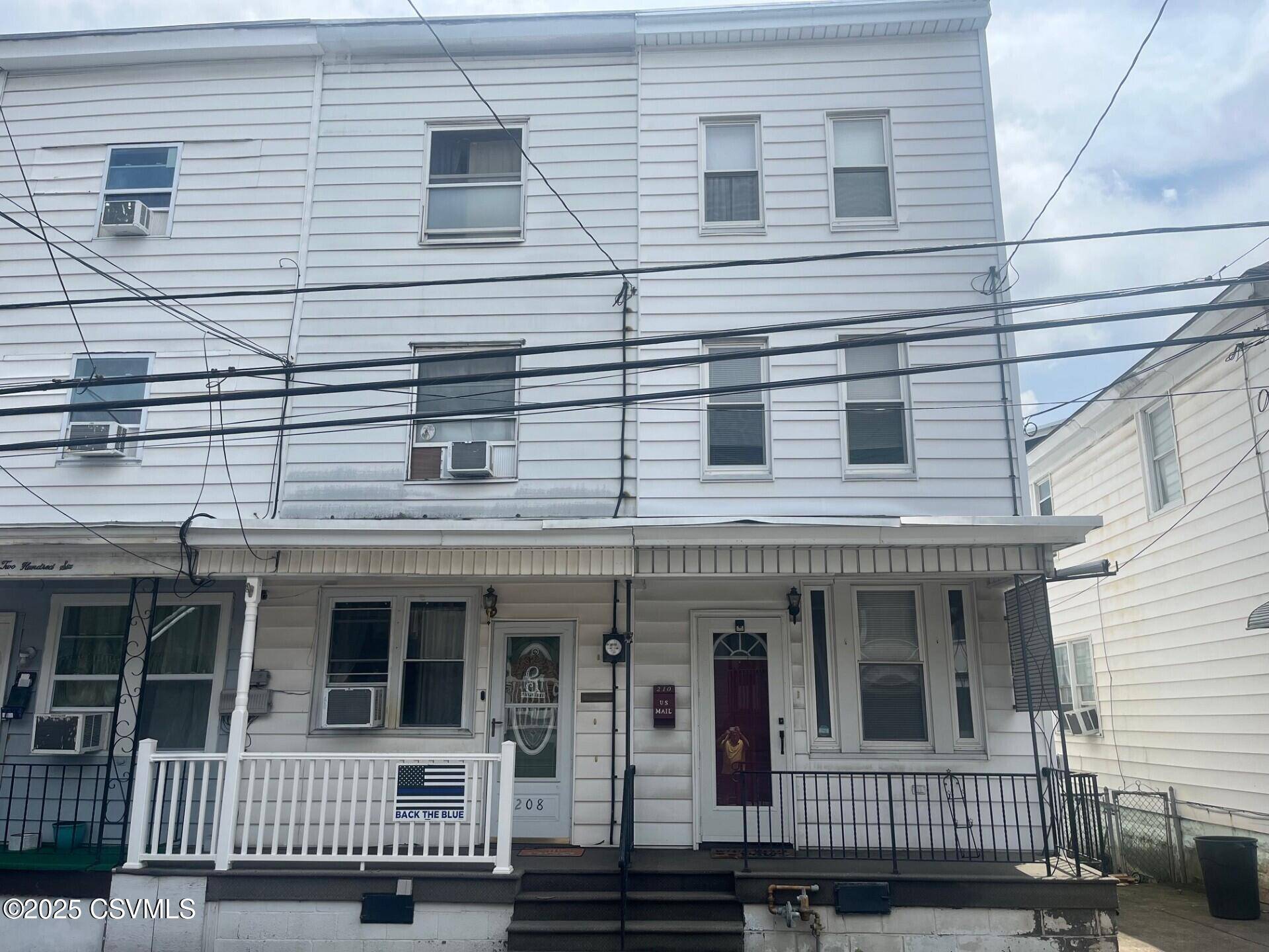 Mt. Carmel, PA 17851,210 W GIRARD ST