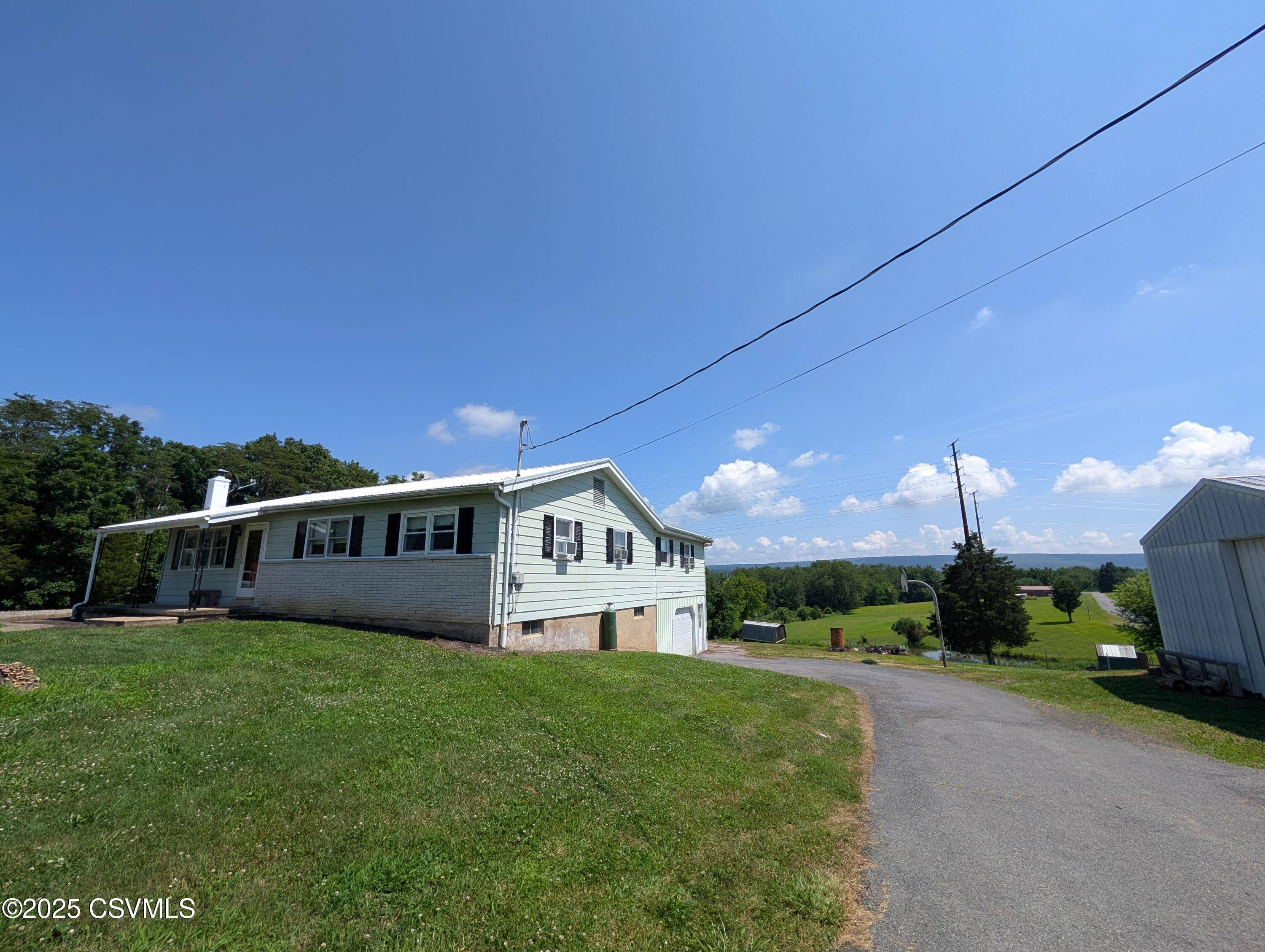 Danville, PA 17821,1041 SMITH RD