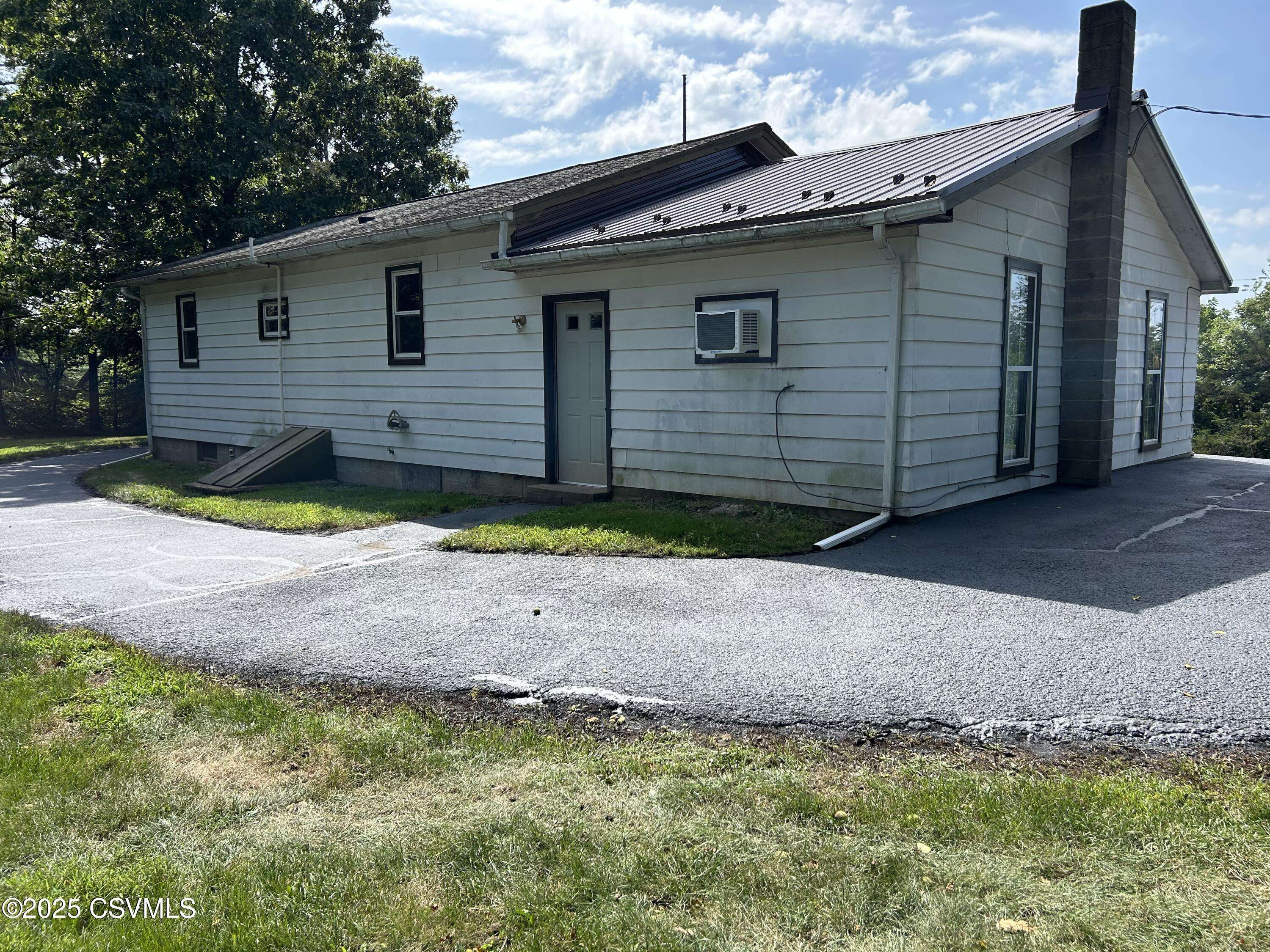 Mifflinburg, PA 17844,8830 BUFFALO RD