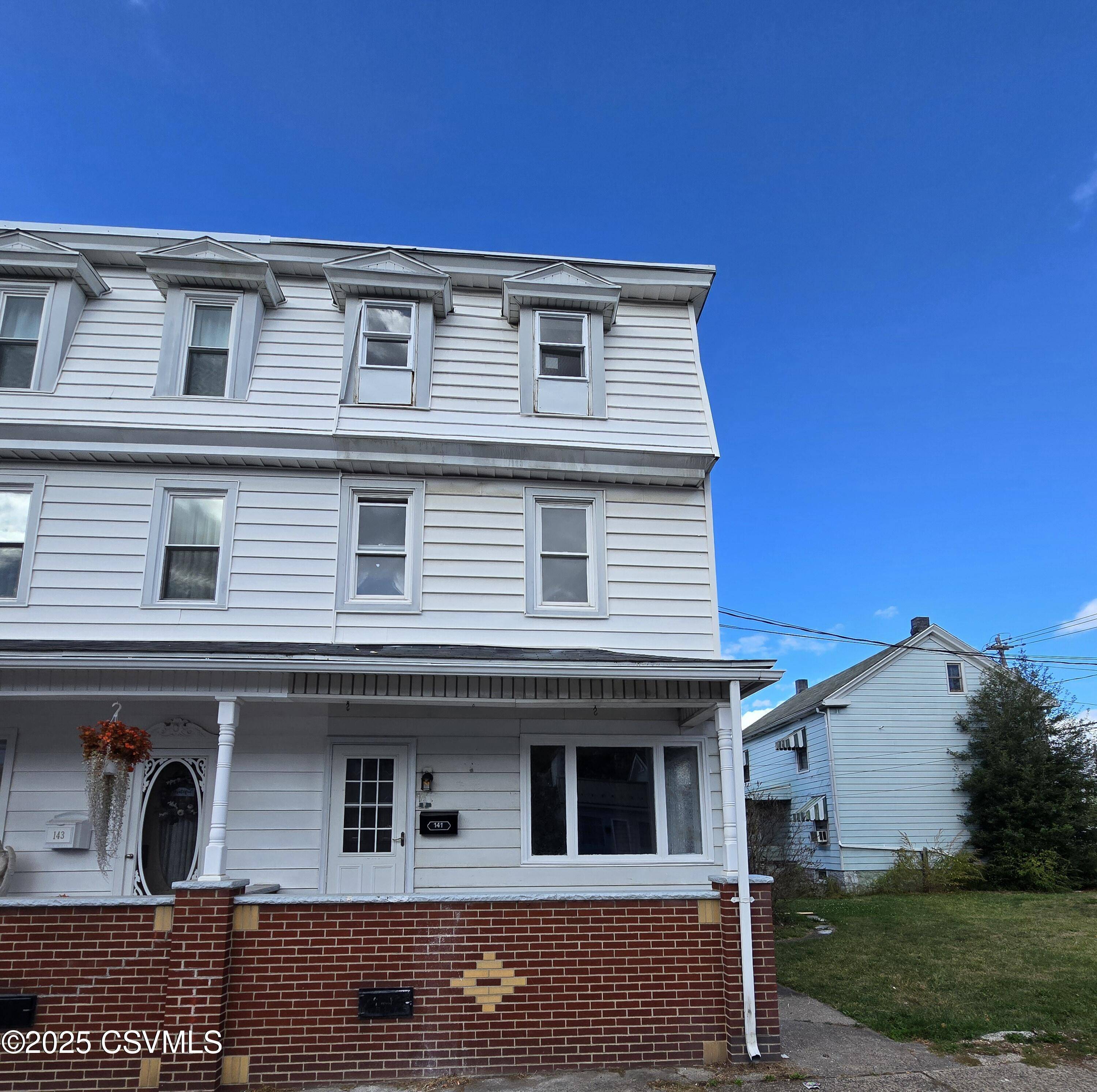 Mt. Carmel, PA 17851,141 W 5TH ST
