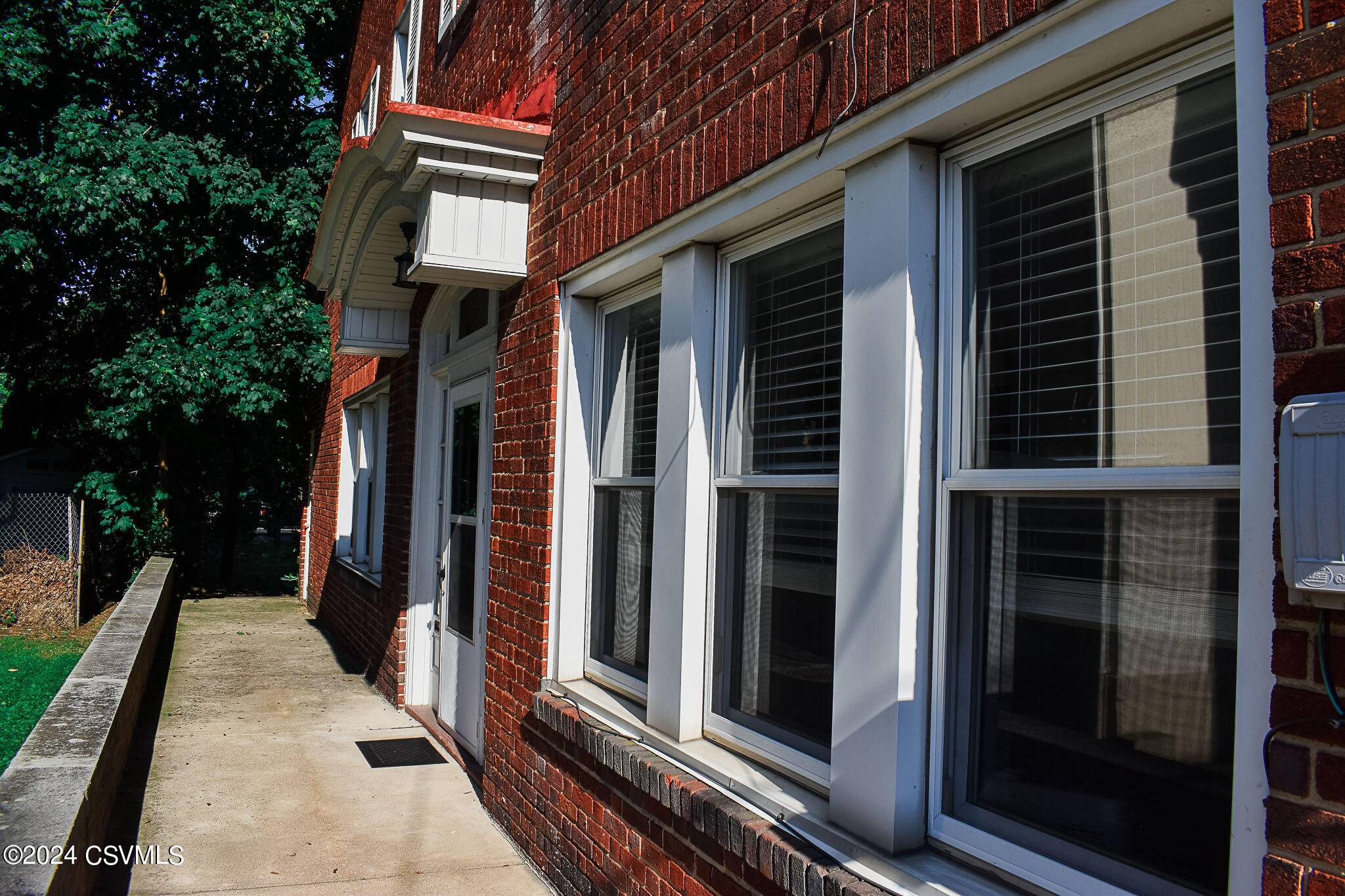 Shamokin, PA 17872,220 N SHAMOKIN ST